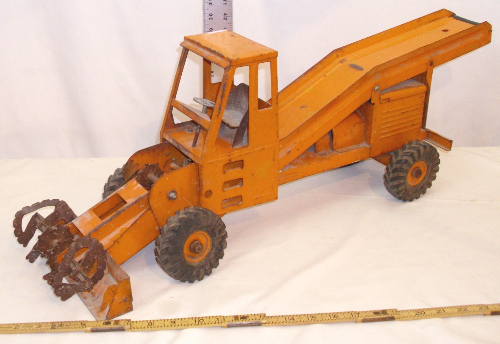 NYLINT ADAMS TRAVELOADER MODEL CONSTRUCTION STEEL TOY 1955 30″ LONG