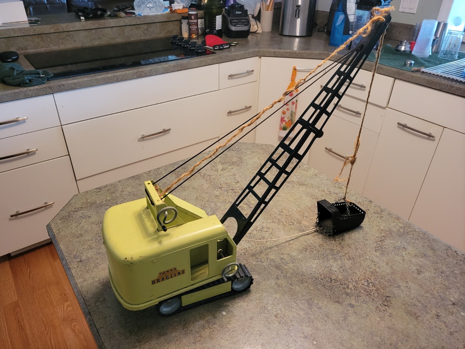 Vintage Steel TONKA USA Dragline Dredging Crane Yellow Green Toy with Bucket
