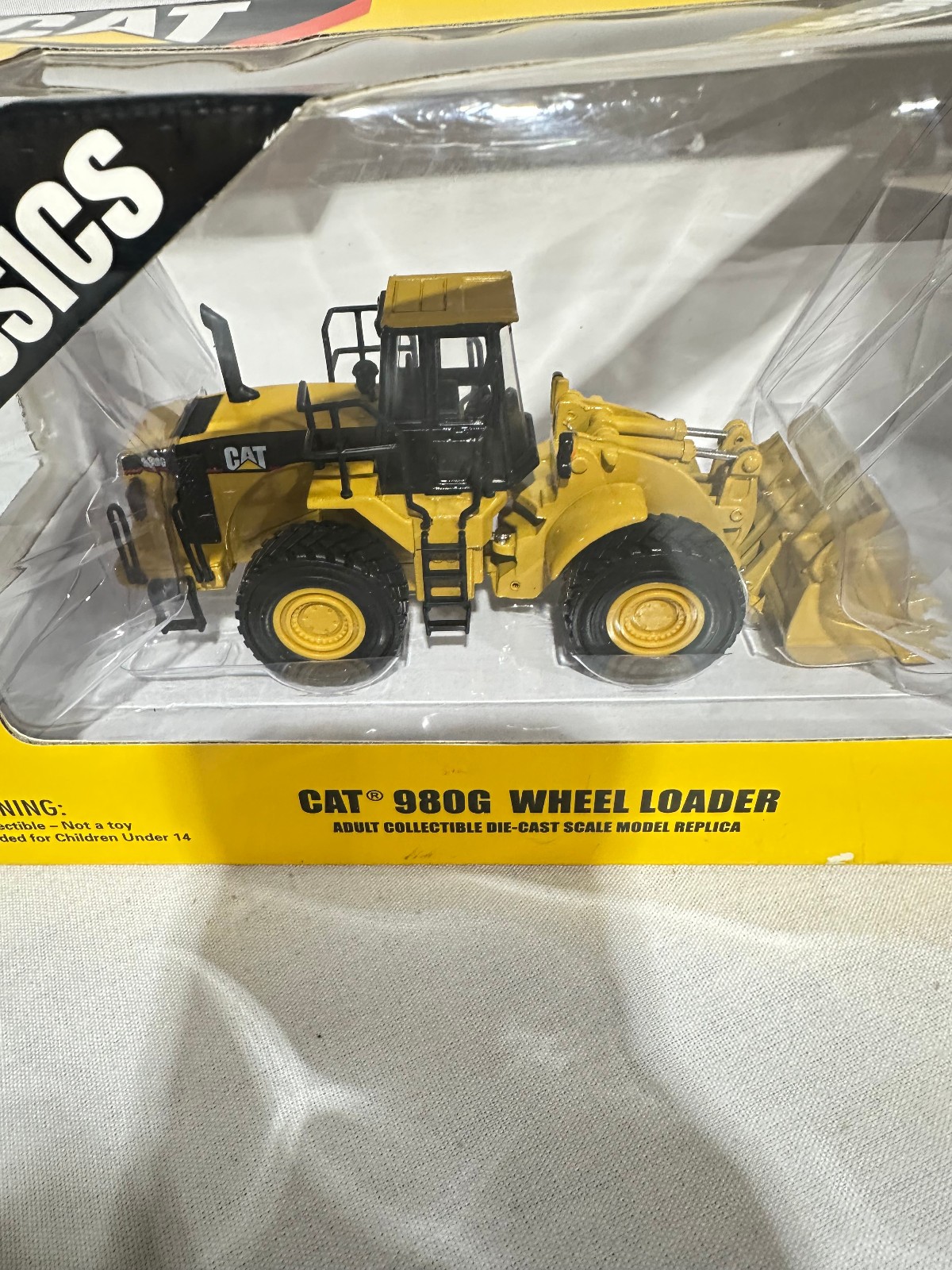Caterpillar 980G Wheel Loader Core Classics Series By Norscot 1/50th Scale
