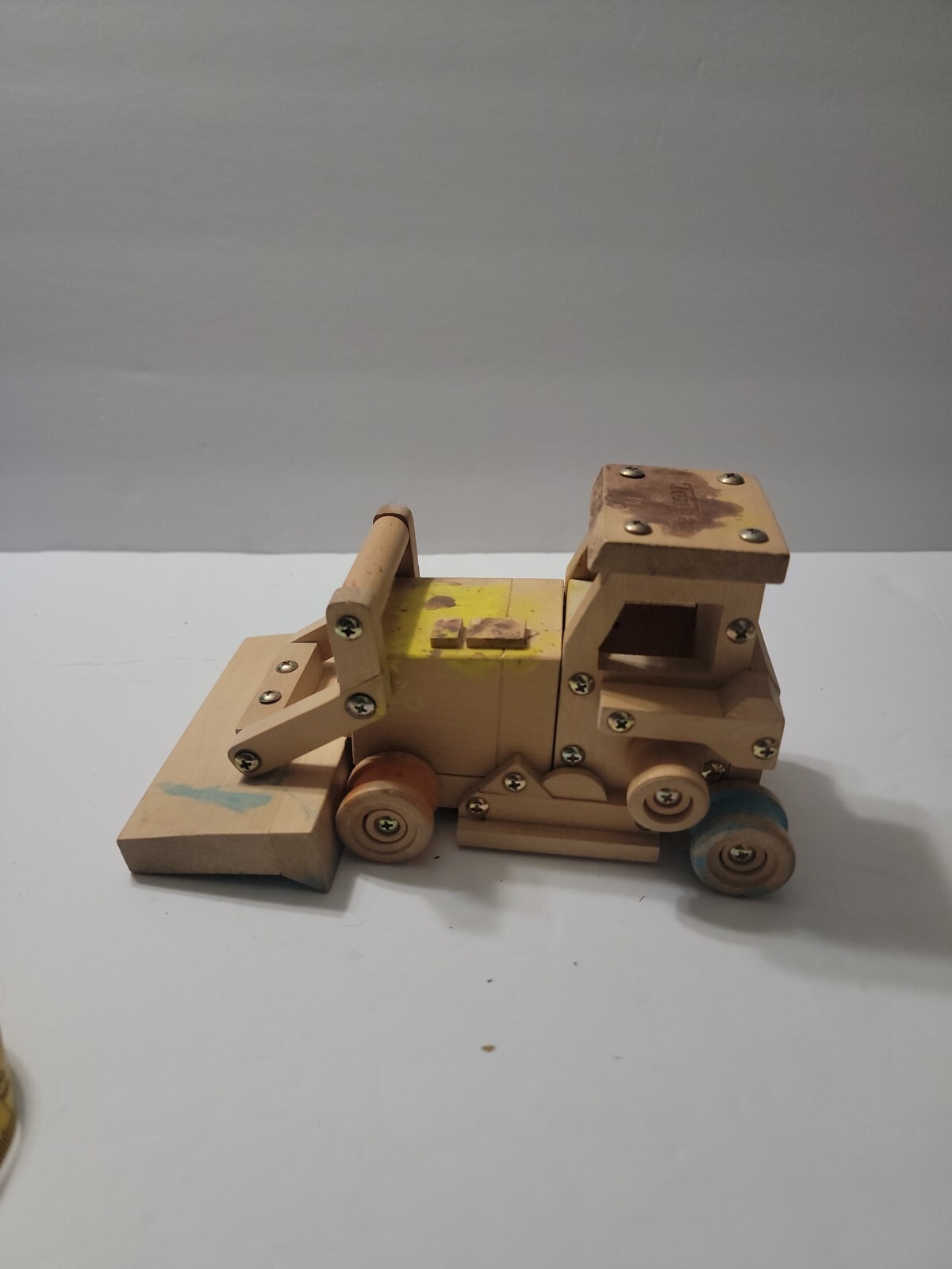 Tonka Wooden Bulldozer Toy Heavy Duty Machinery 8Inch No rubber tracks