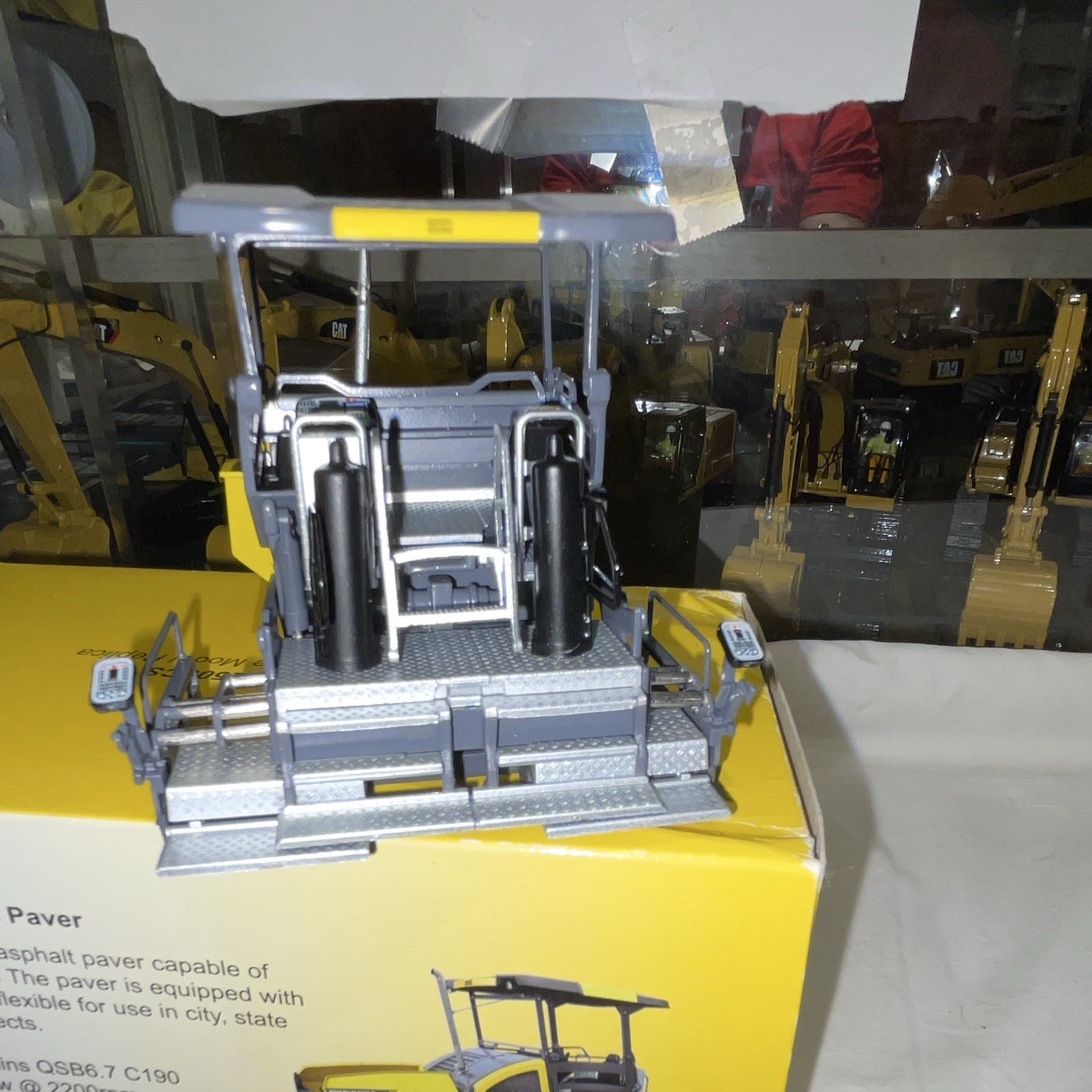 Atlas Copco Dynapac SD2500CS Tracked Paver Diecast 1:50 Yellow Gray LE