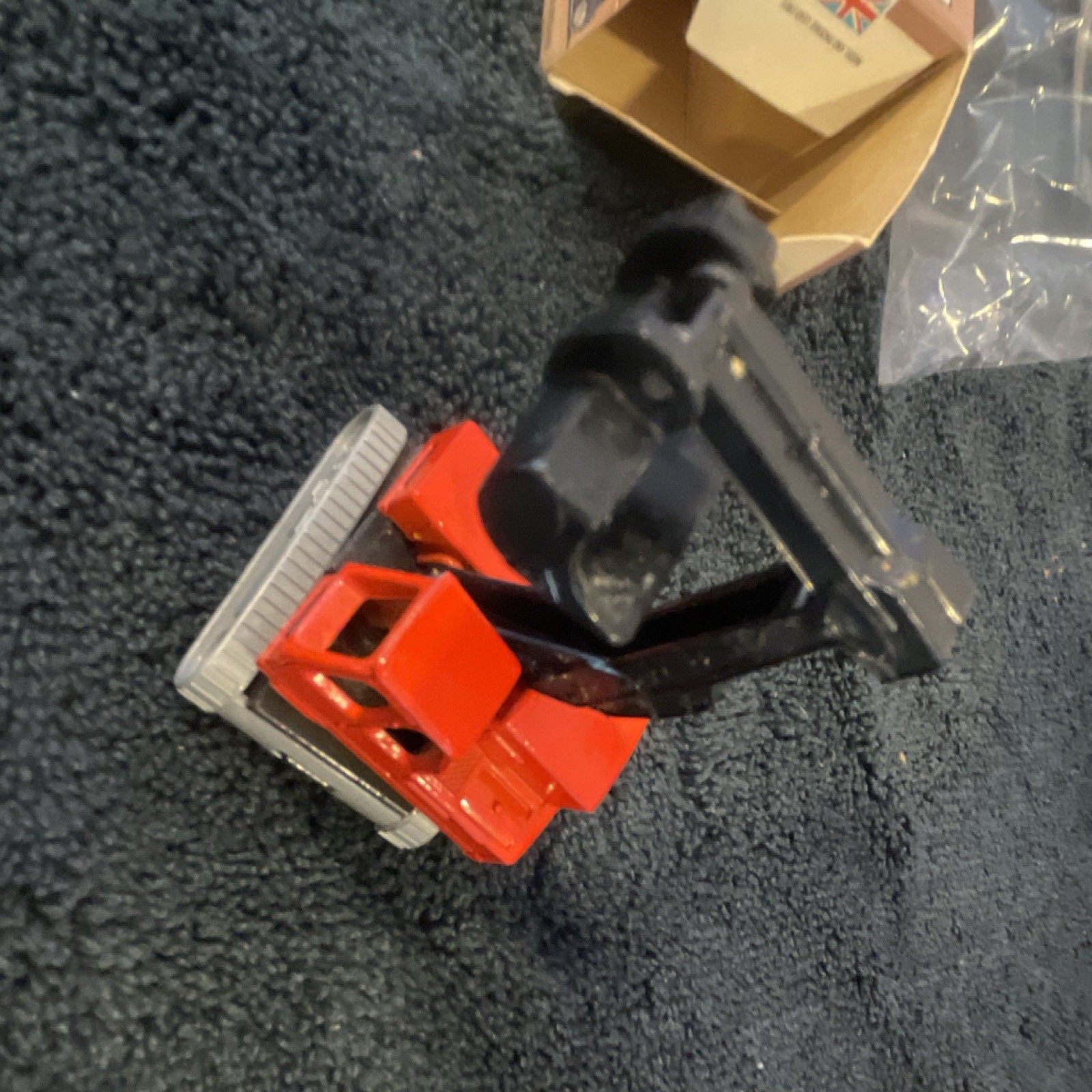 Matchbox No. 32 Excavator 1:72 Diecast Construction Vehicle Red Gray Black