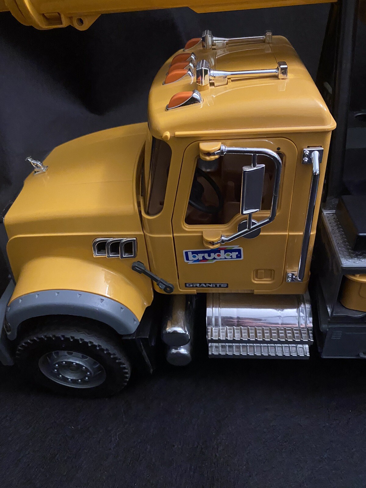 BRUDER 2818 Liebherr Realistic Crane Mack Truck Yellow