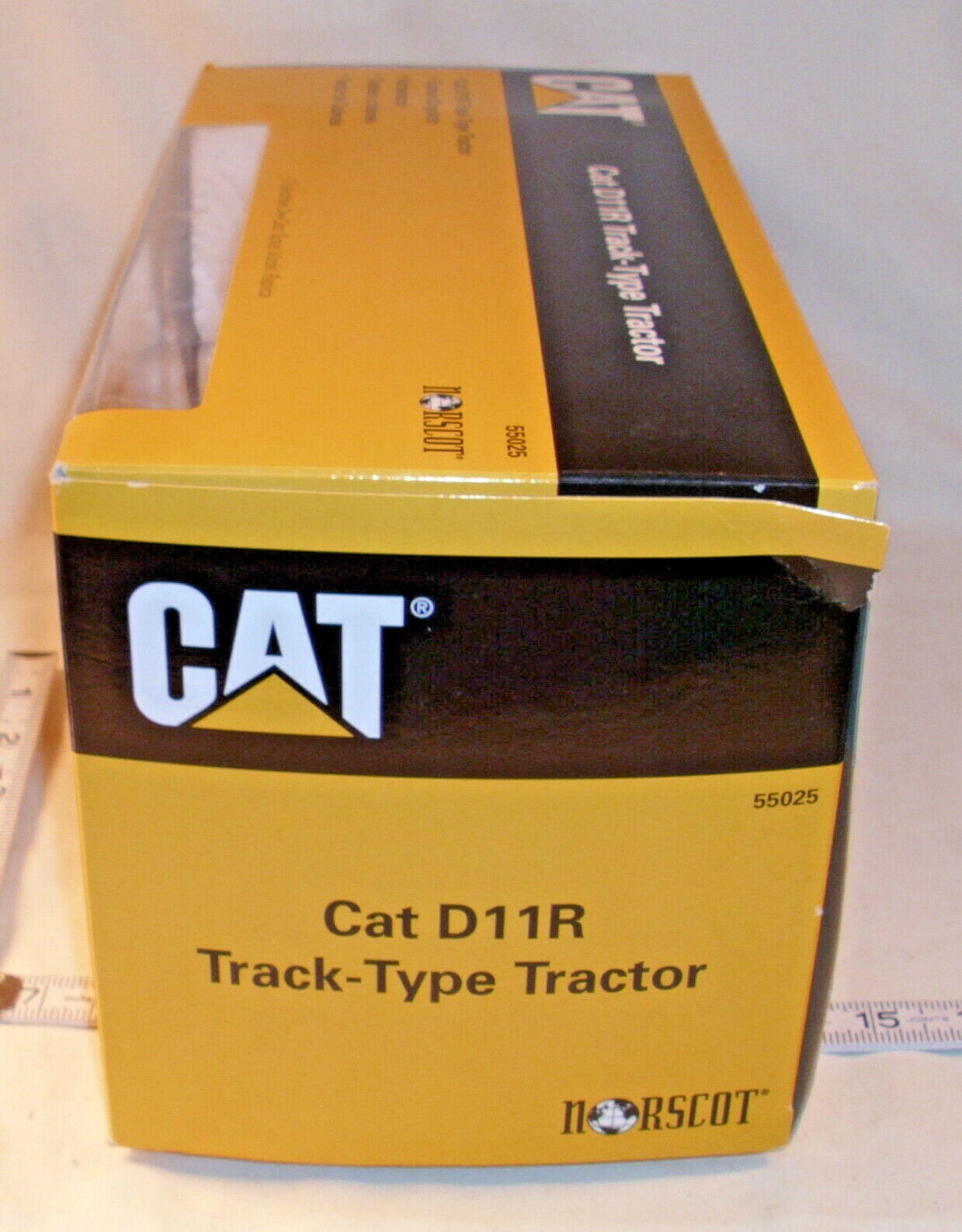 NORSCOT CAT D11R TRACK TYPE TRACTOR BULLDOZEER WITH RIPPER NEW BOXED 1/50