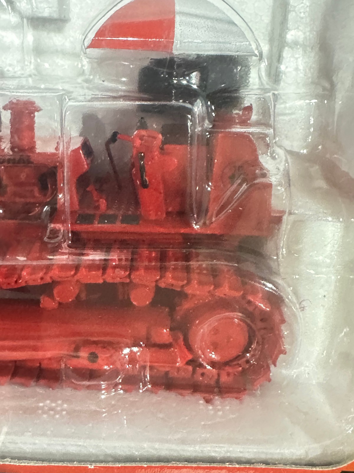Red International TD-15 Crawler With Umbrella By First Gear 1/50th Scale