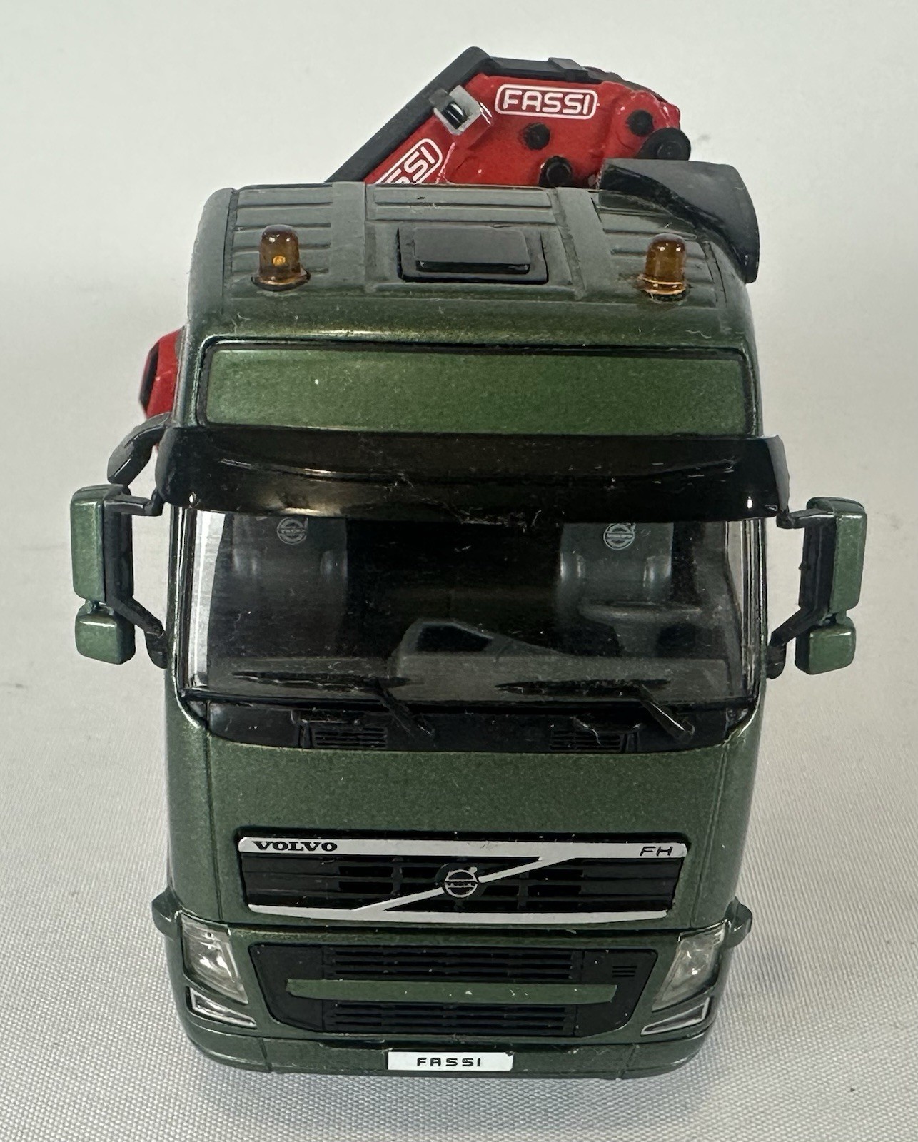WSI MODELS VOLVO FASSI FH3 GLOBETROTTER 8X4 04-1091 1/50 SCALE DIECAST MODEL