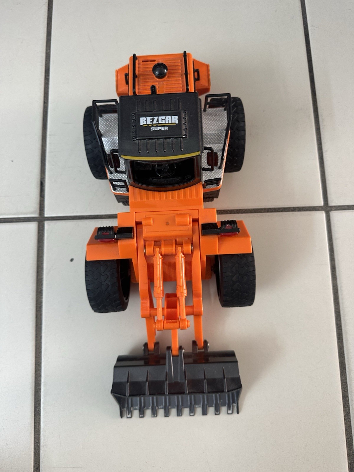 Bezgar Super Orange Black Plastic Loader Construction Vehicle Toy