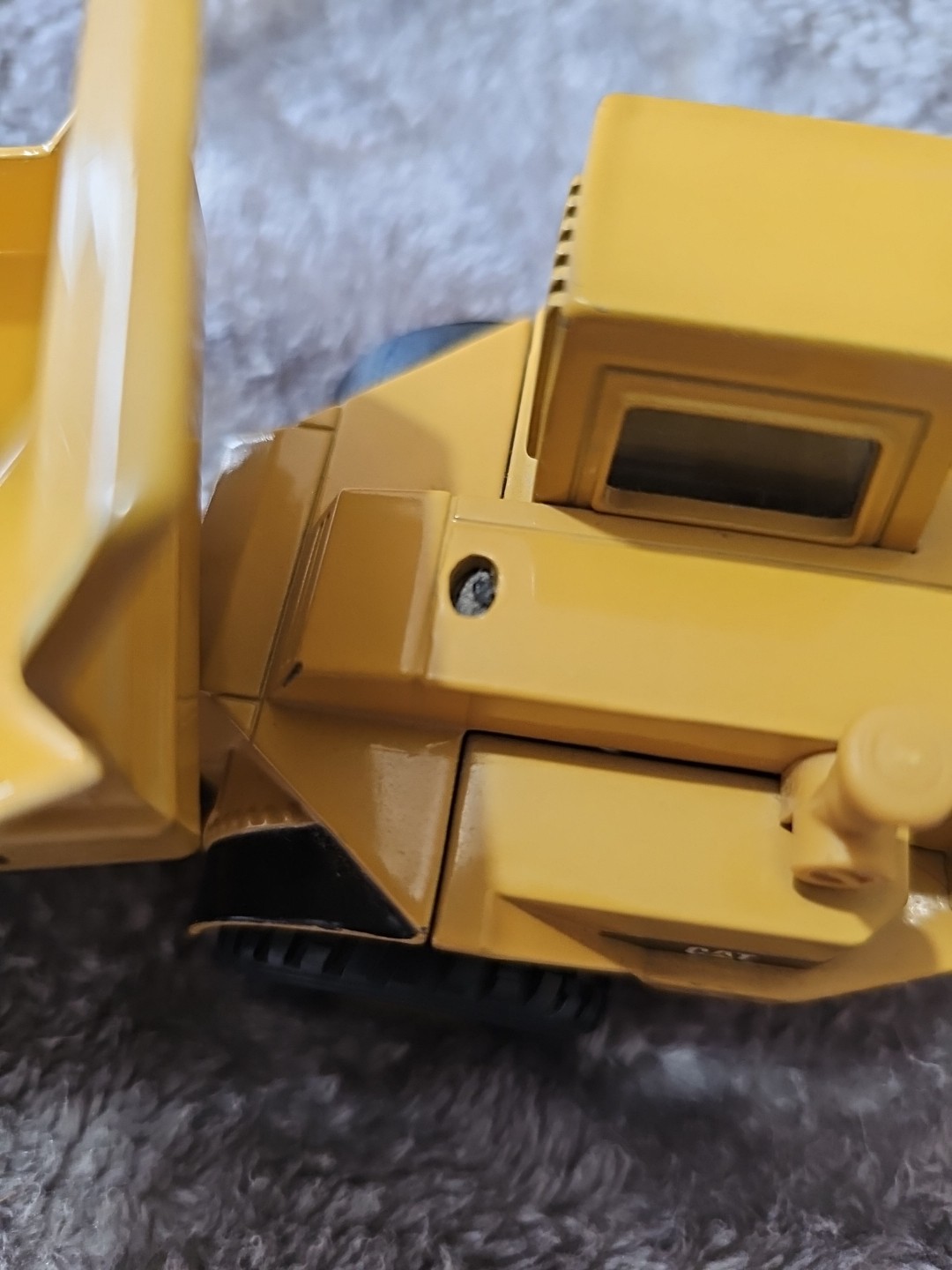 LOT OF 2 Caterpillar Erti-D350D, And 773B Dump Truck Model 2431 1:50 Scale