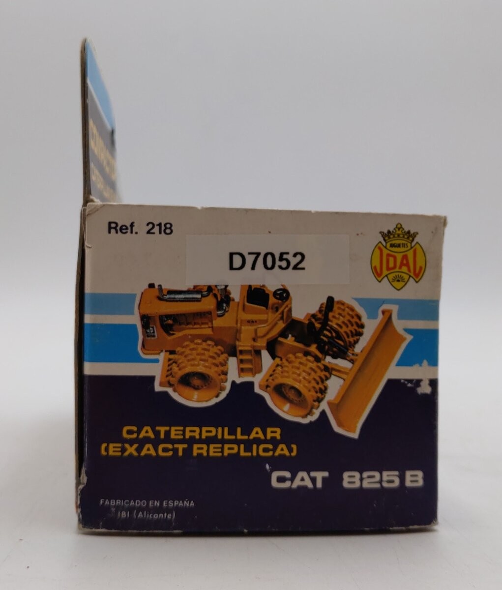 Joal 1:50 Scale Diecast Caterpillar CAT 825B Compactor EX/Box