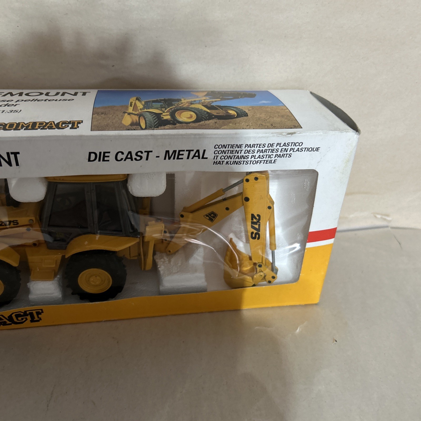 JOAL – JCB 217S Centremount Excavator Diecast 1/35 Scale – Precision box8 10