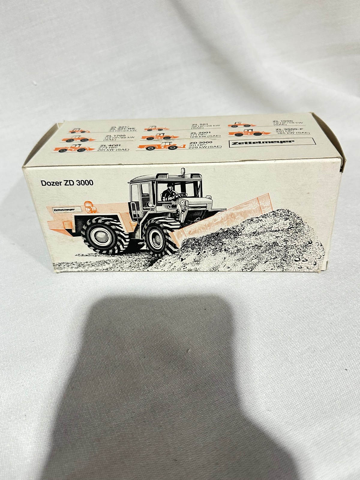 Zettelmeyer Dozer ZD 3000 Military Green By NZG 1/50th Scale