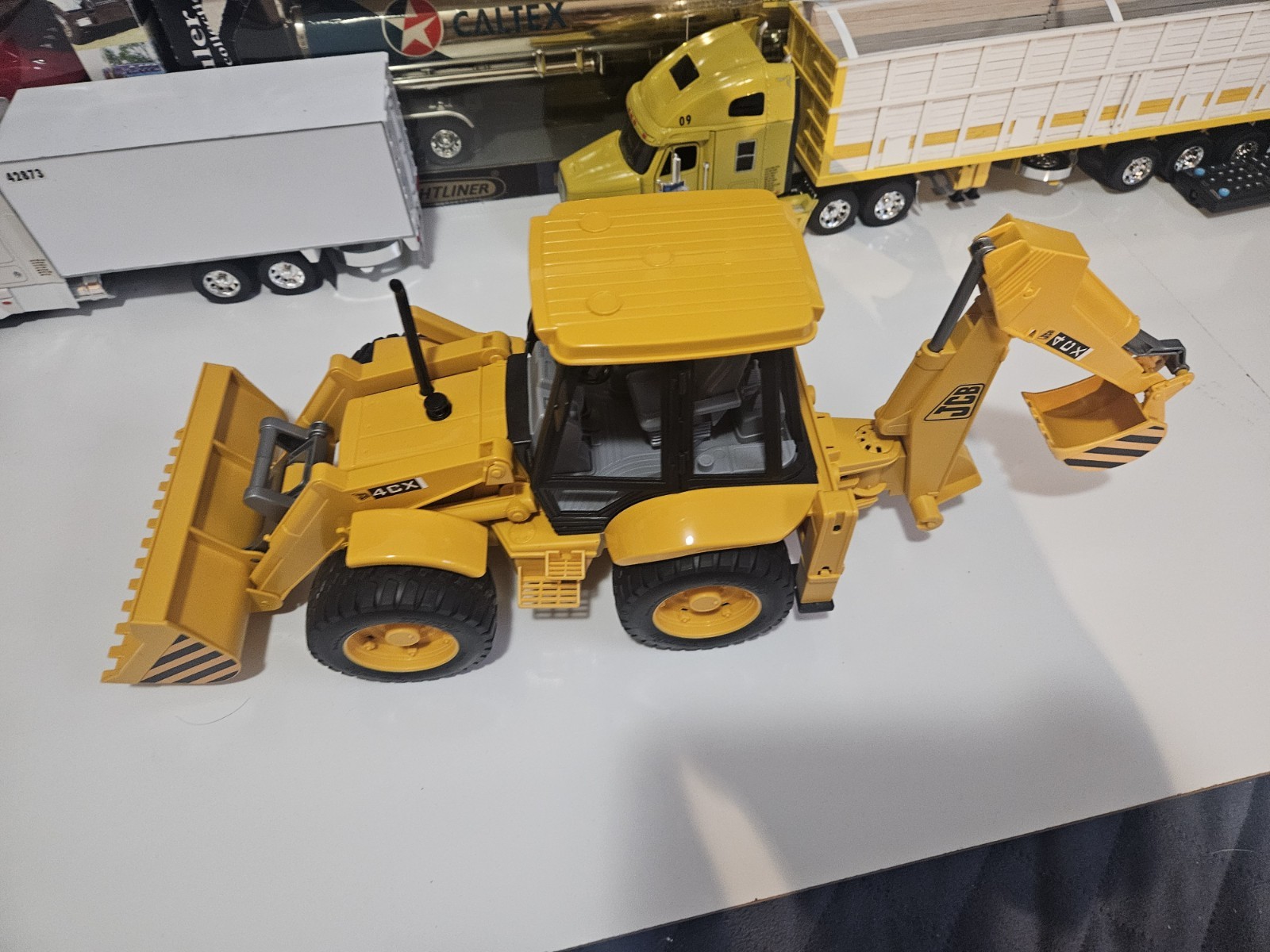 Bruder JCB 4CX Front End Loader Backhoe Plastic Truck Made in Germany
