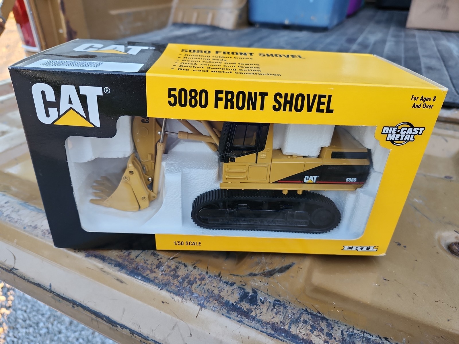 Ertl 2676 1:50 1997 CAT 5080 Front Shovel MT/Box