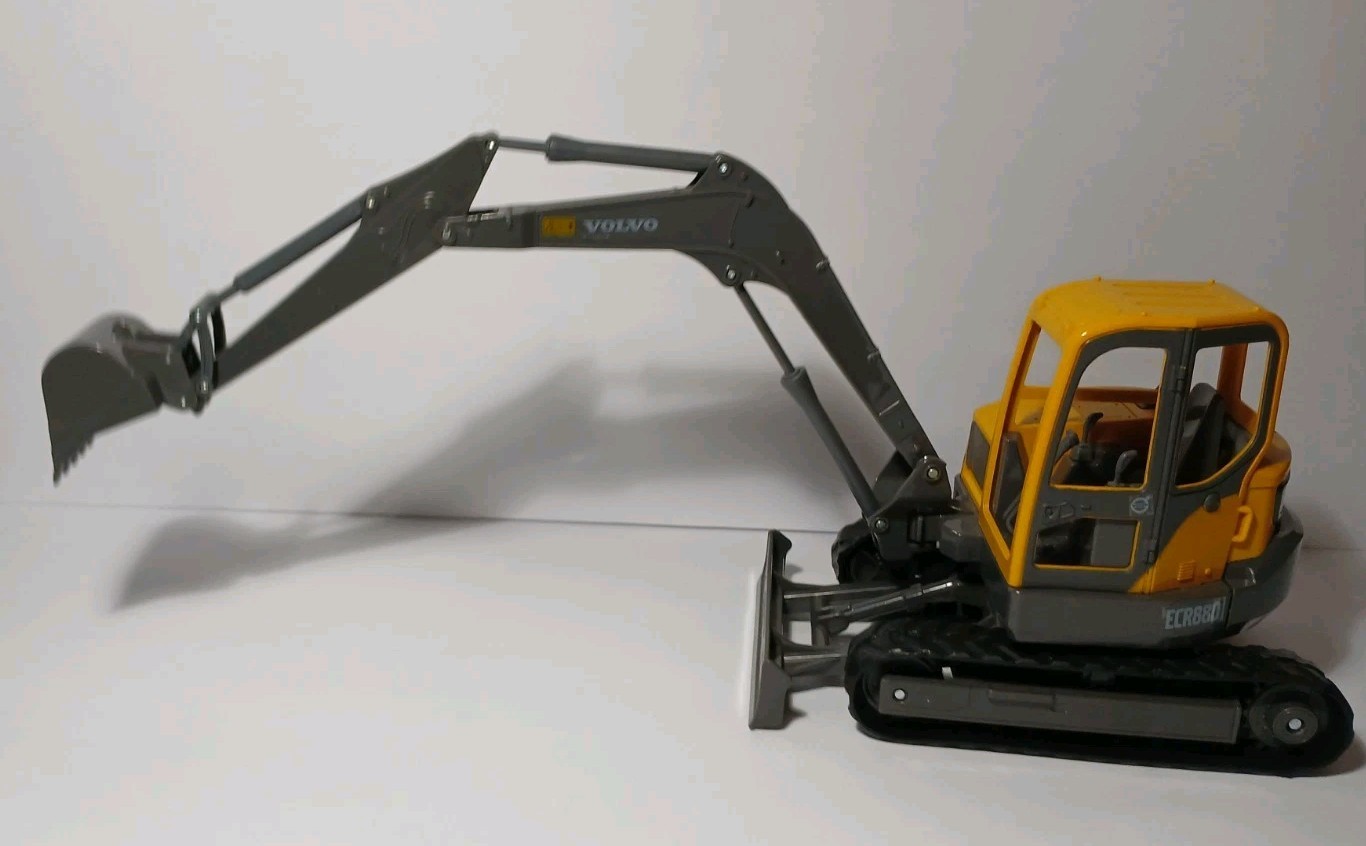 NEWRAY Volvo ECR88D Toy Excavator 1/18 Scale New Ray Loose Detailed Replica GUC