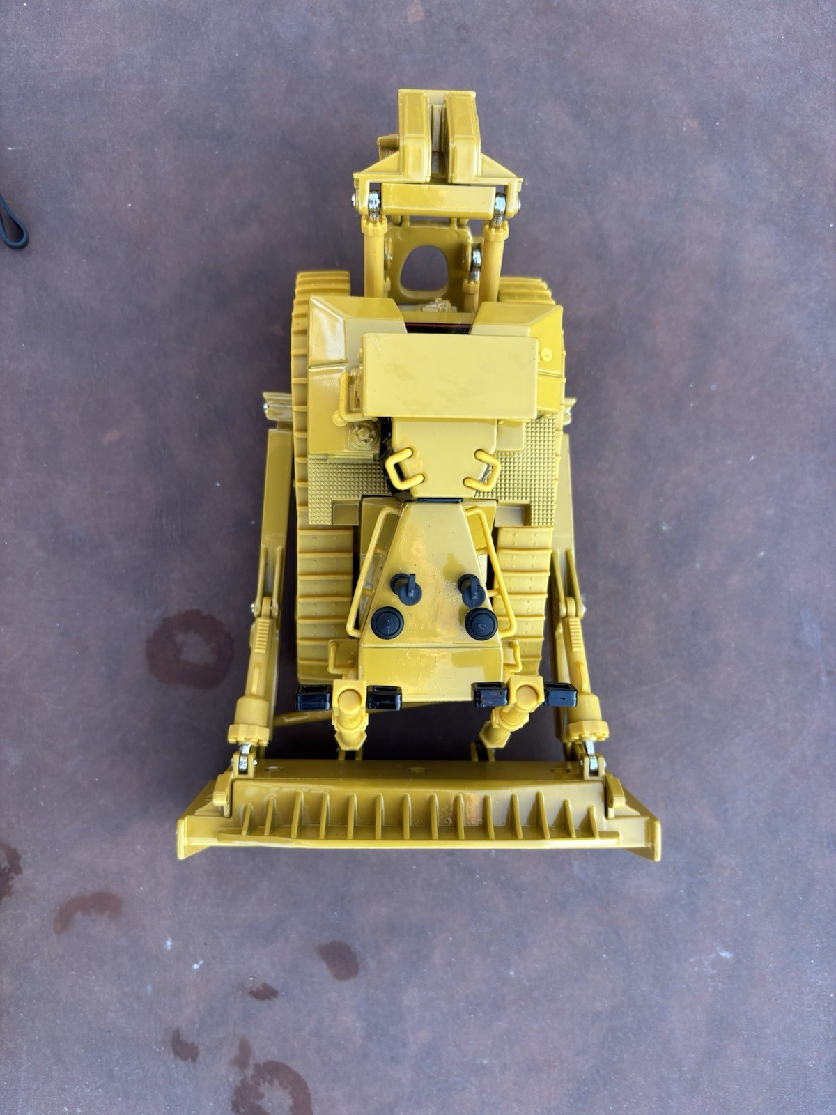Caterpillar CAT Diecast D11R Dozer w/ Ripper 1:50 Scale Norscot Group