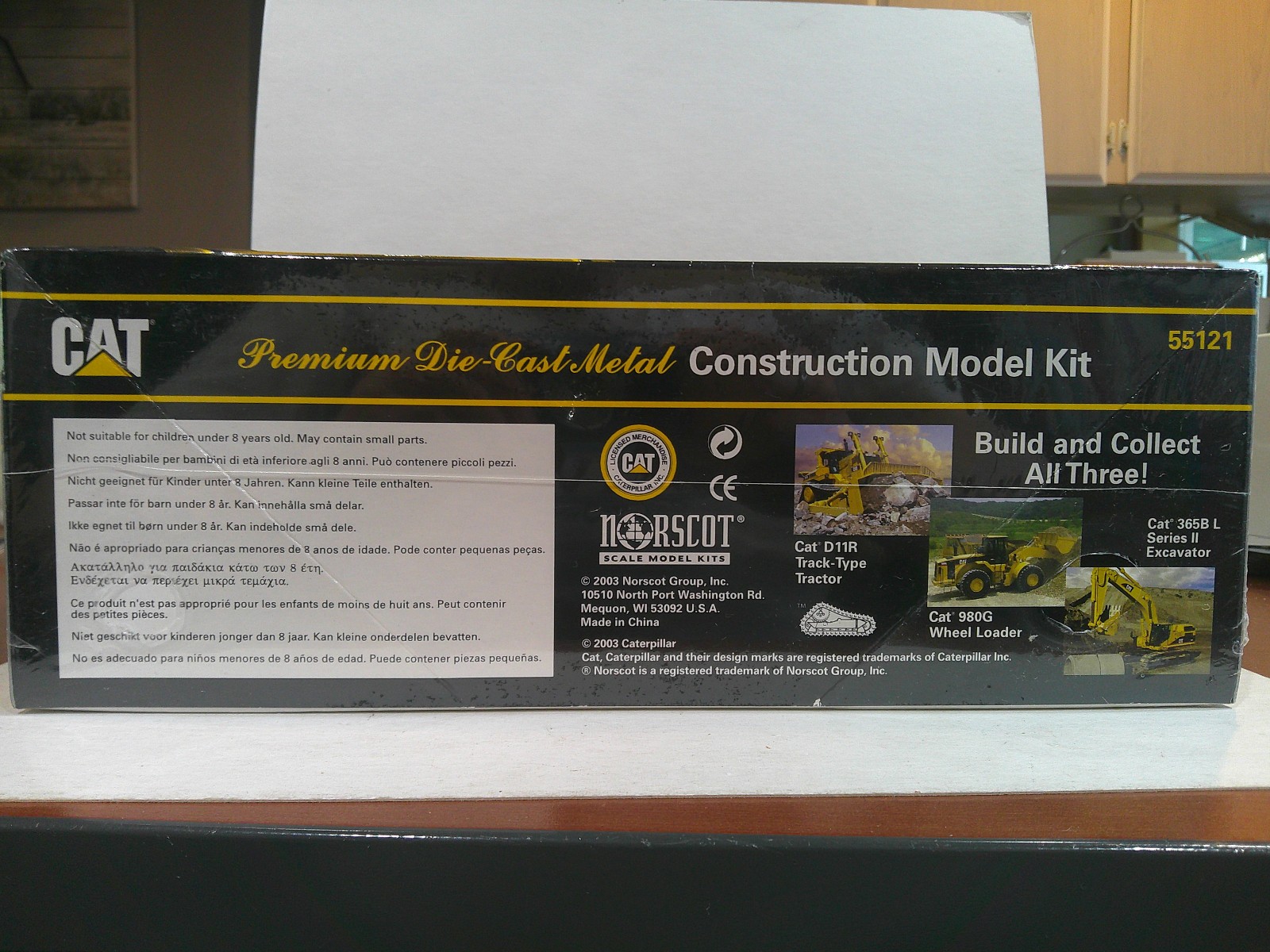 Norscot Construction Model Kit CAT 980G Wheel Loader 1:50 Yellow Sealed