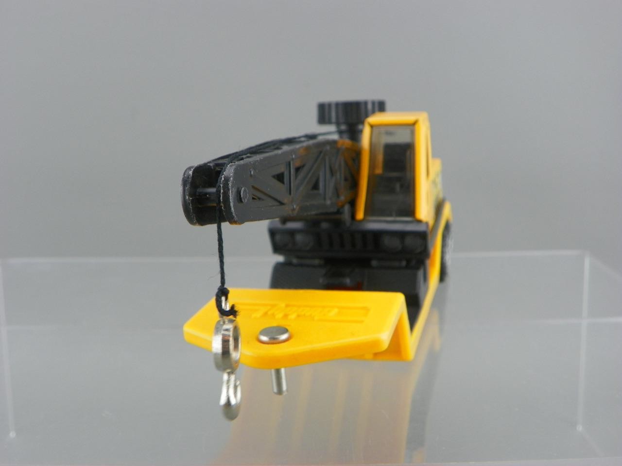 Vintage 1979 Buddy L Mini 8″ Metal Construction Crane Semi Truck Lowboy Trailer