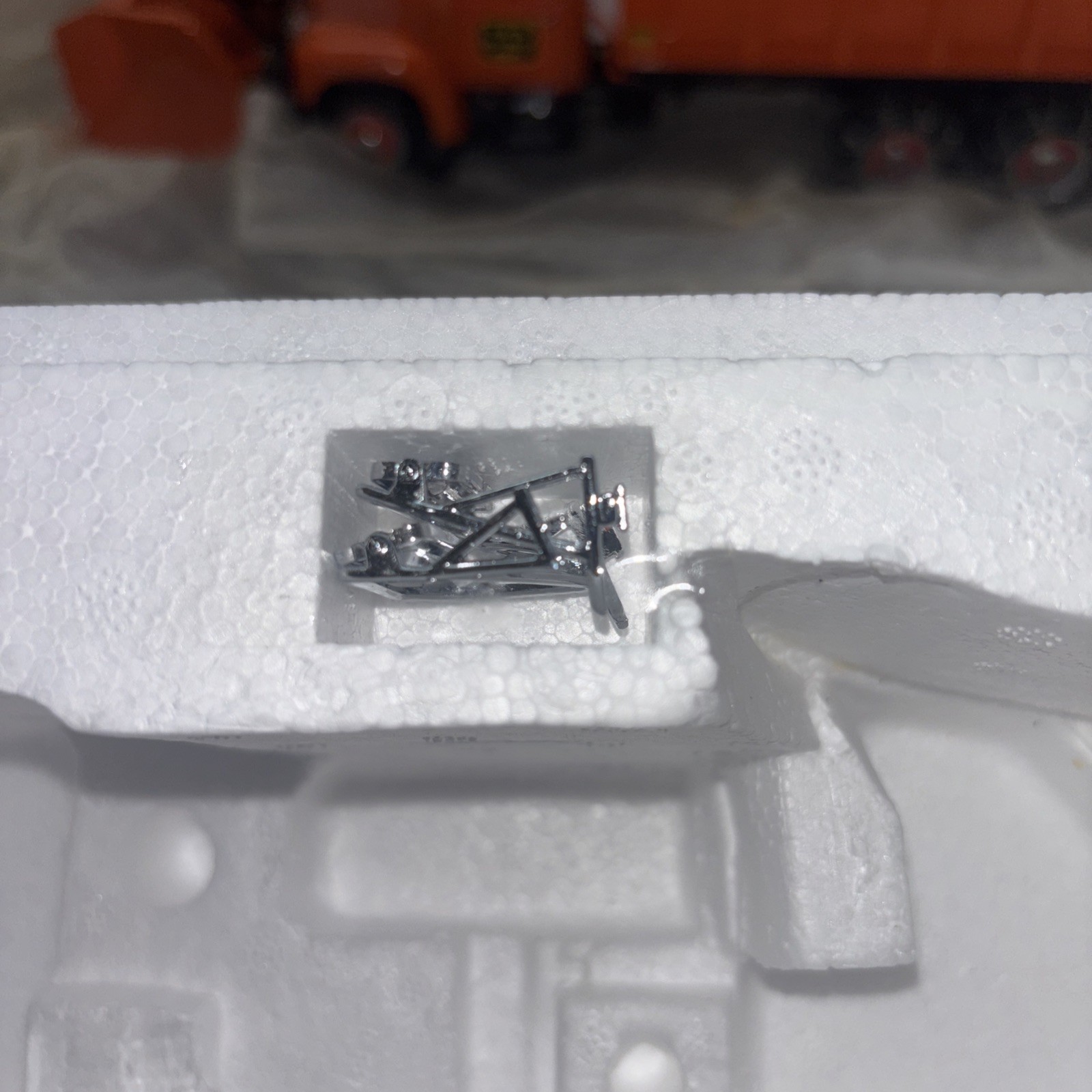 First Gear 1/25, Mack B61 Dump Truck With Snow Plow, State Highway, 49-0019