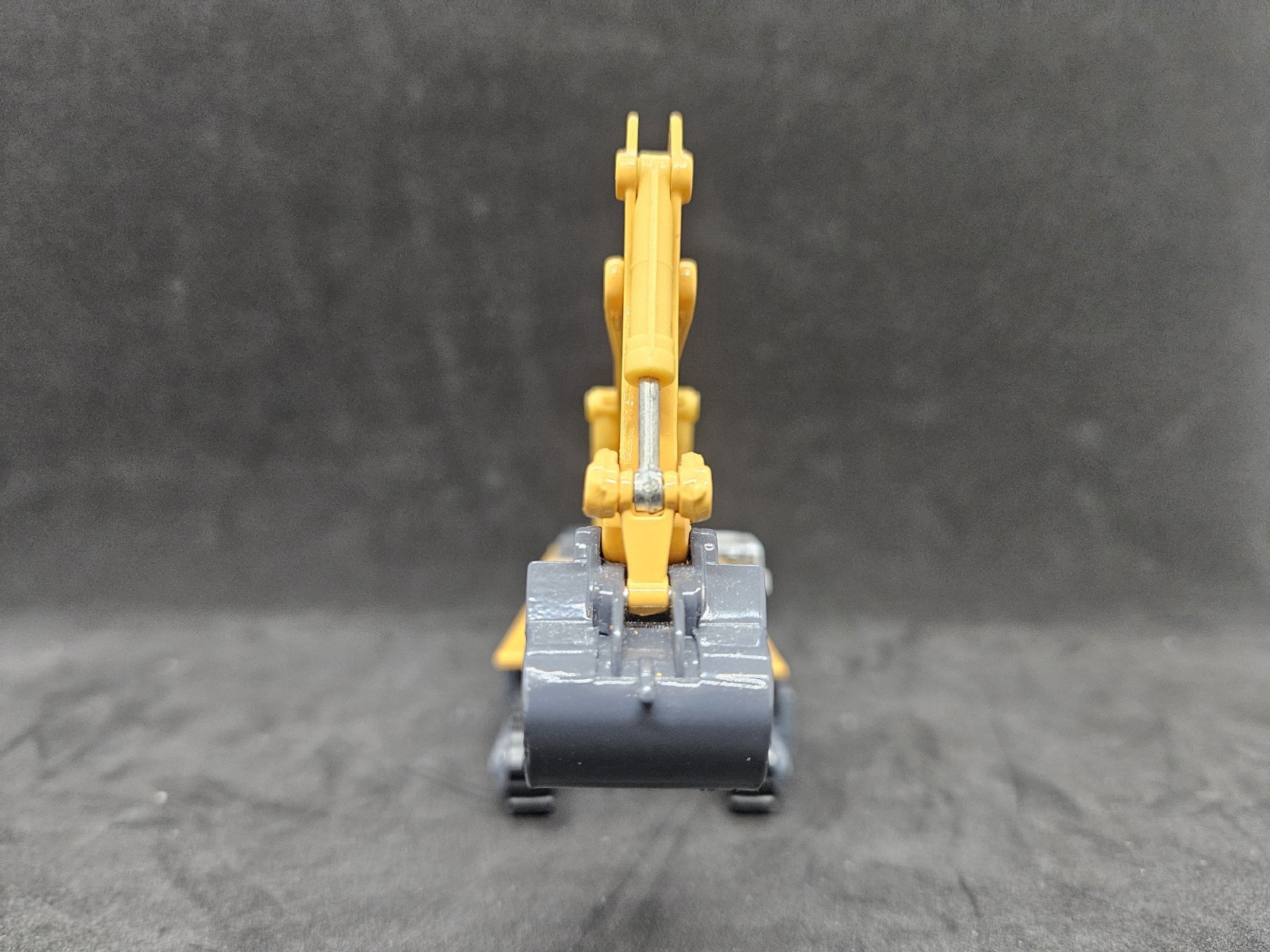 KAIDIWEI 1/87 SCALE HYDRAULIC EXCAVATOR
