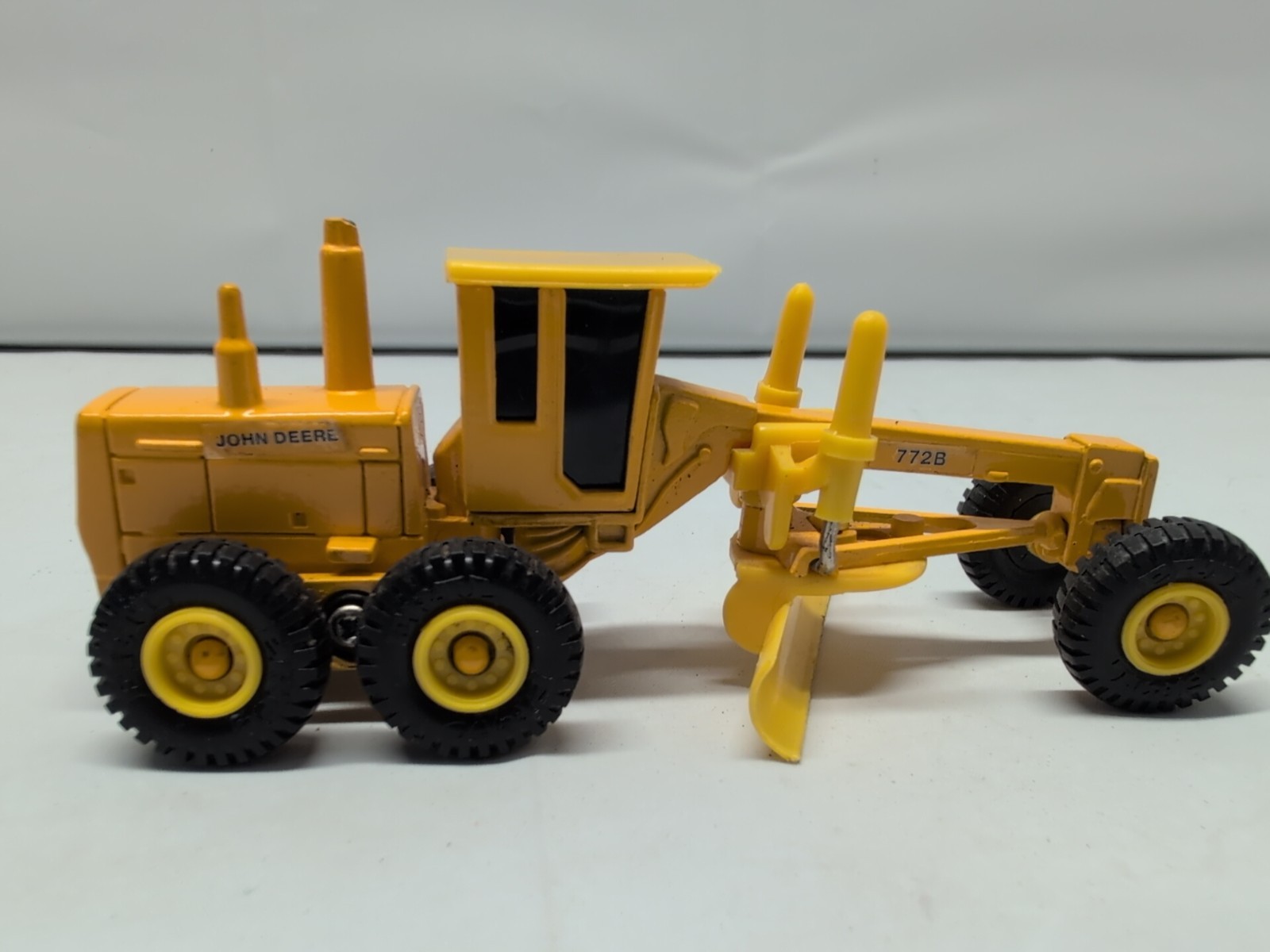 ERTL John Deere 772B Road Grader 1:64 Scale Good Condition VTG Loose