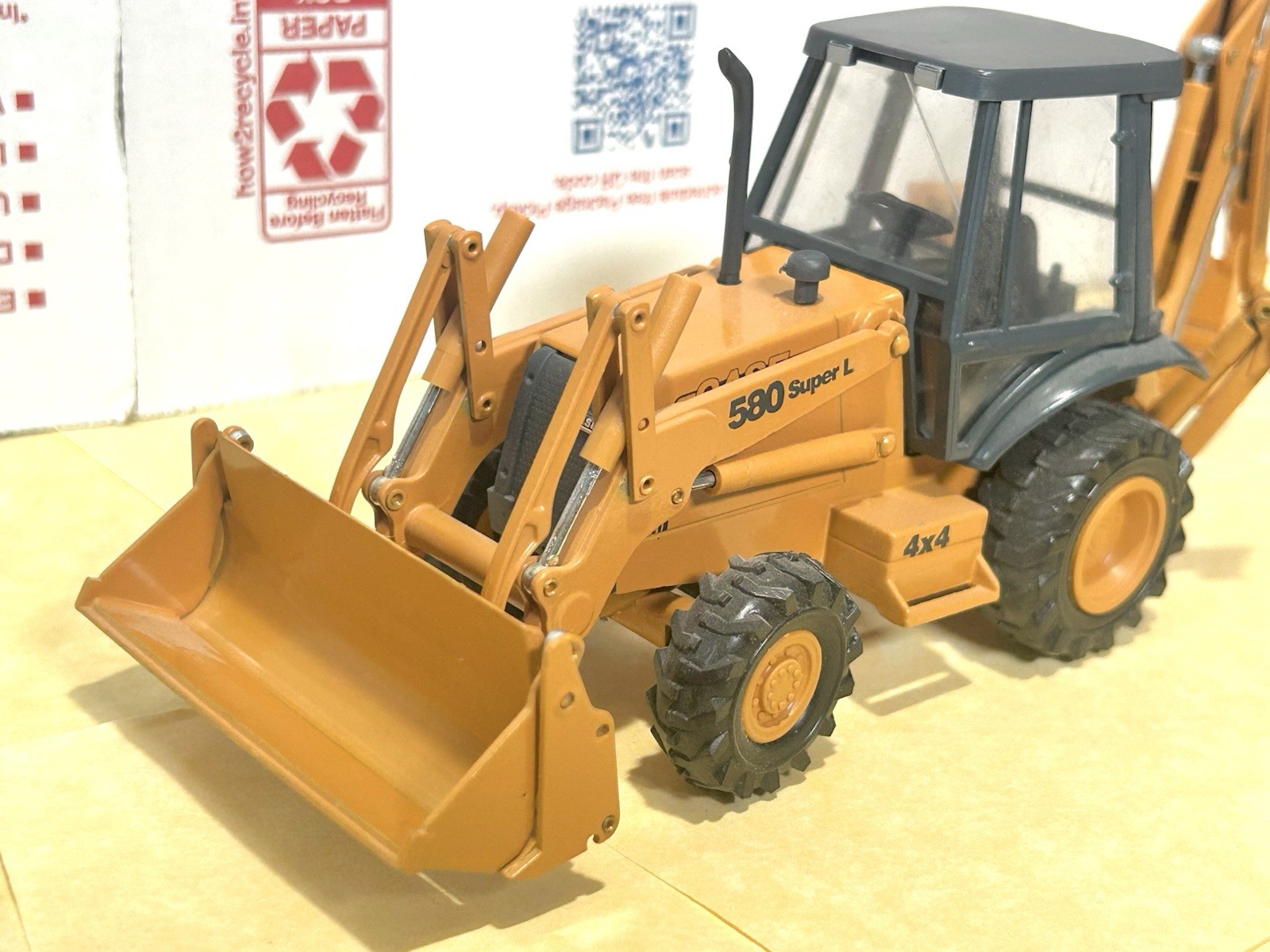 Conrad 1/35 Scale CUSTOM BUILT CASE 580 SUPER L Backhoe-Loader (U.S. Version)