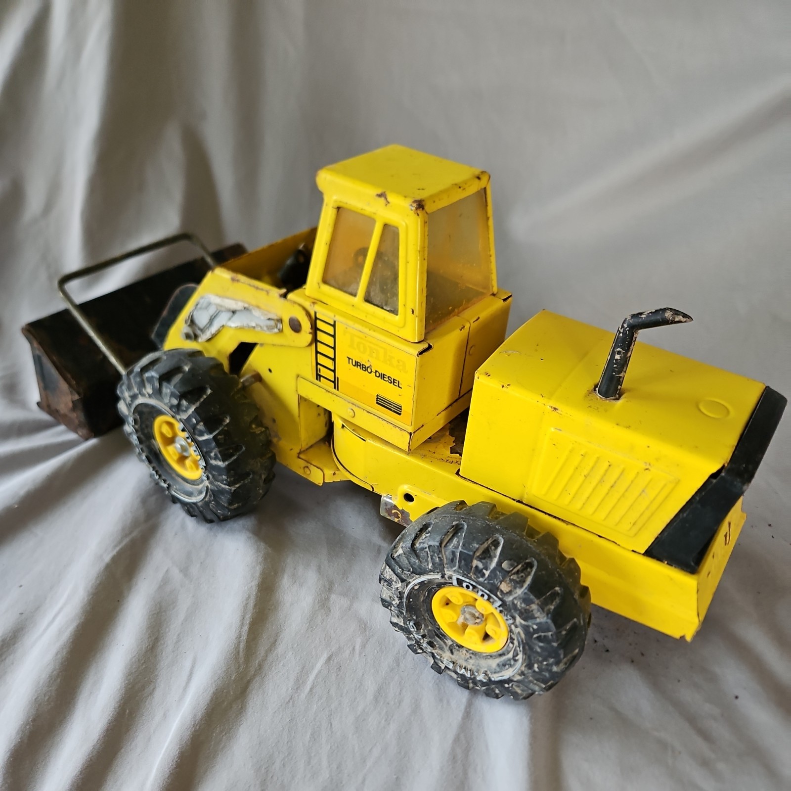 Vintage TONKA LOADER MIGHTY TURBO-DIESEL XMB-975 FRONT END BUCKET Rare Trl7