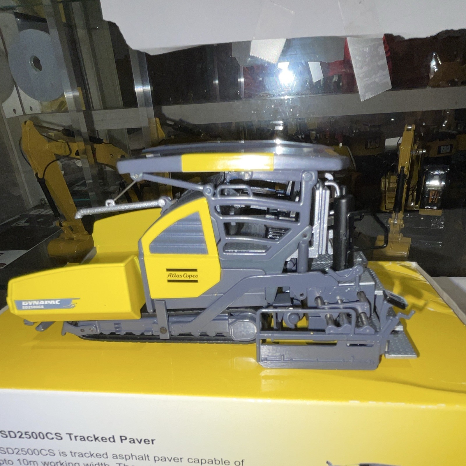Atlas Copco Dynapac SD2500CS Tracked Paver Diecast 1:50 Yellow Gray LE