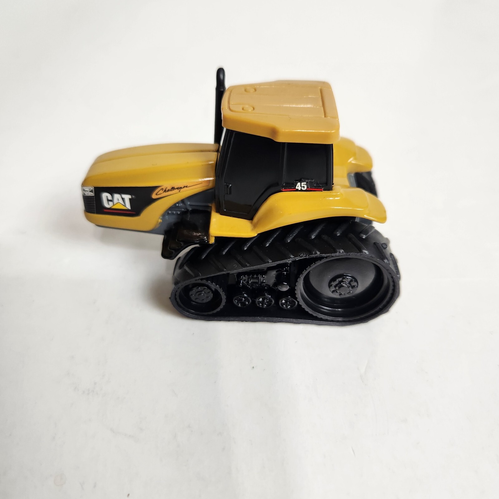 Vintage 1994 Ertl 1:64 Caterpillar Challenger 45 Track Tractor