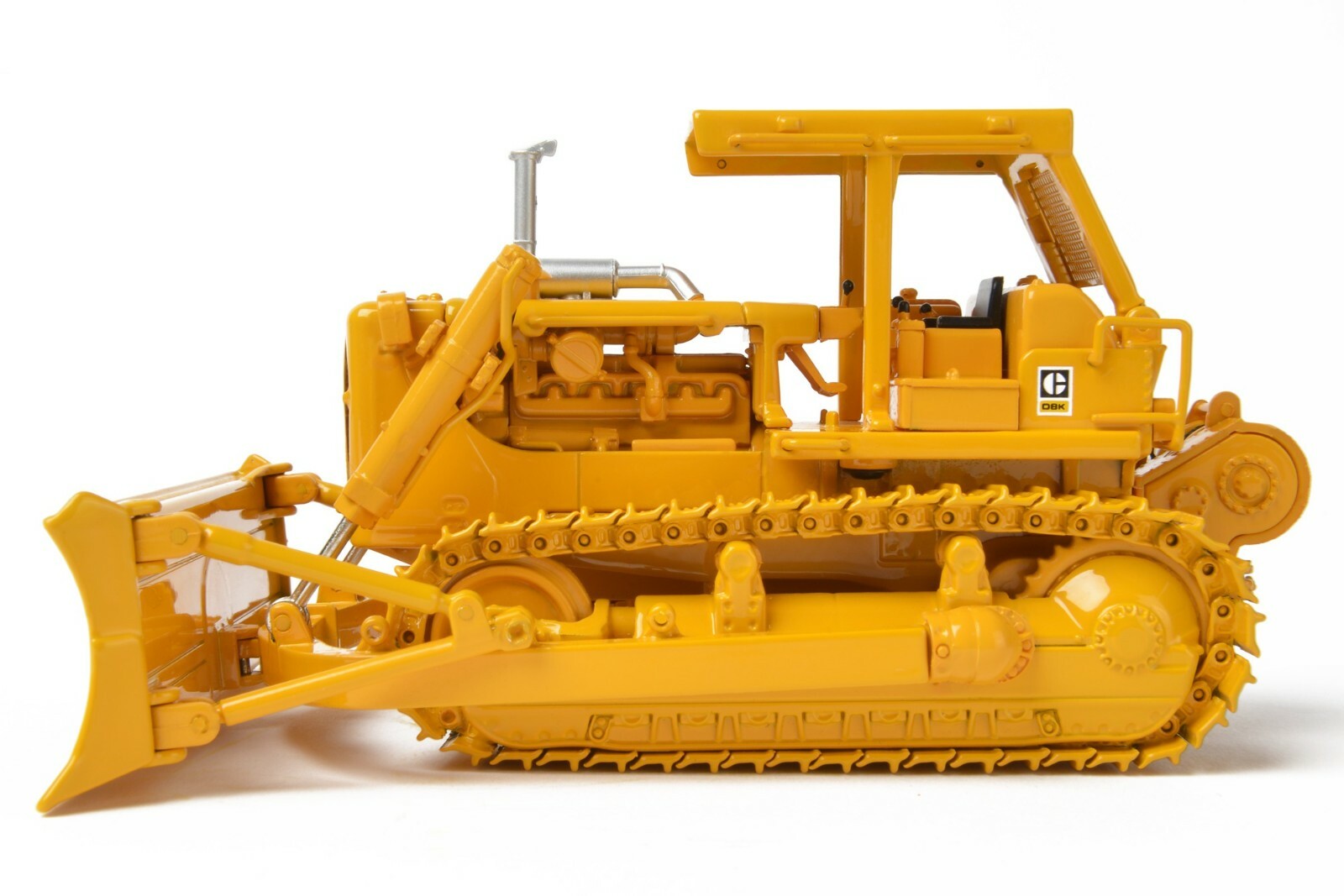 Caterpillar Cat D8K Dozer with A-Blade and Winch – CCM 1:48 Scale Model New