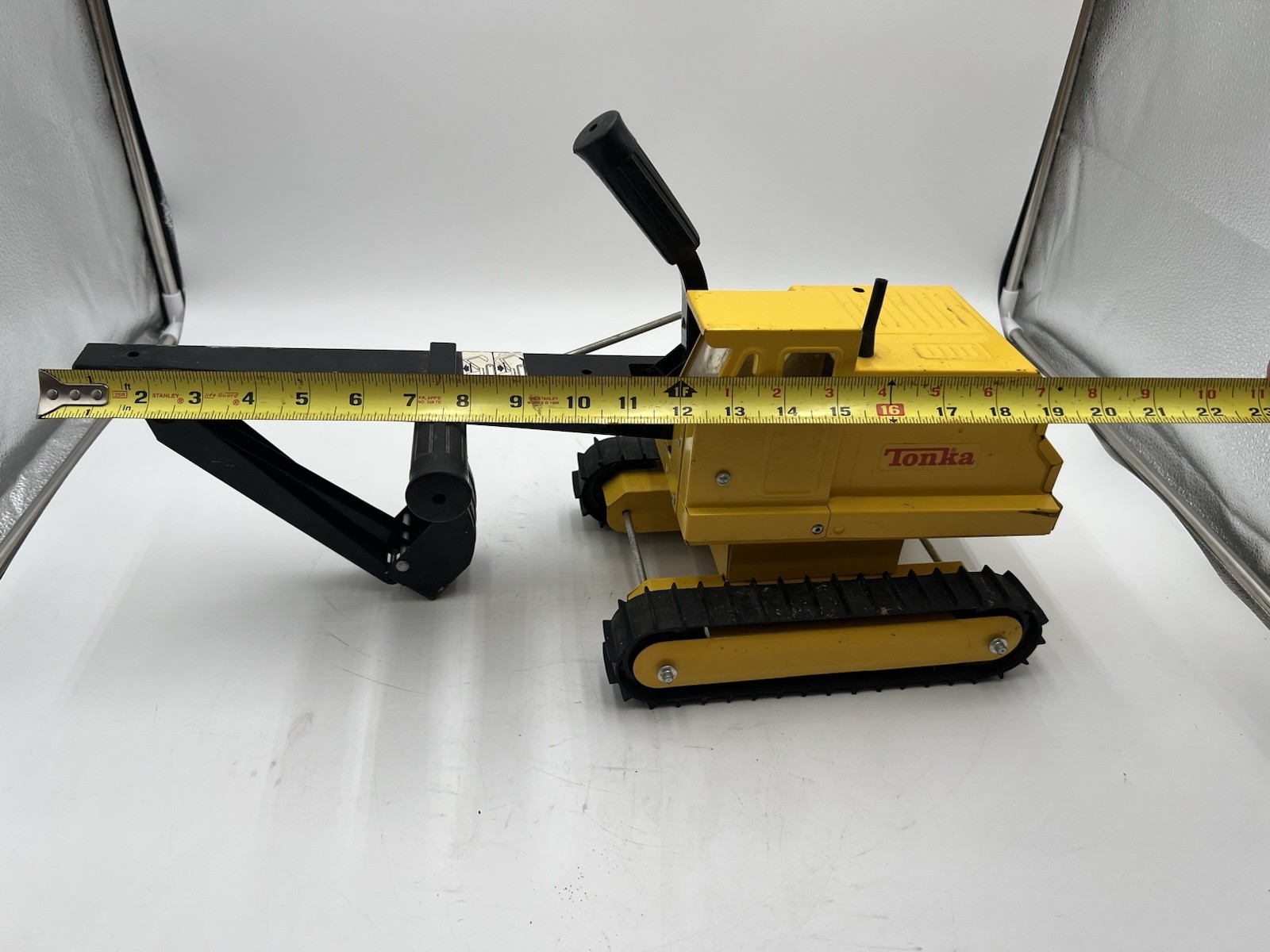 Vintage Tonka 43072 Hydraulic Excavator Crawler Pressed Steel Toy USA 1970s