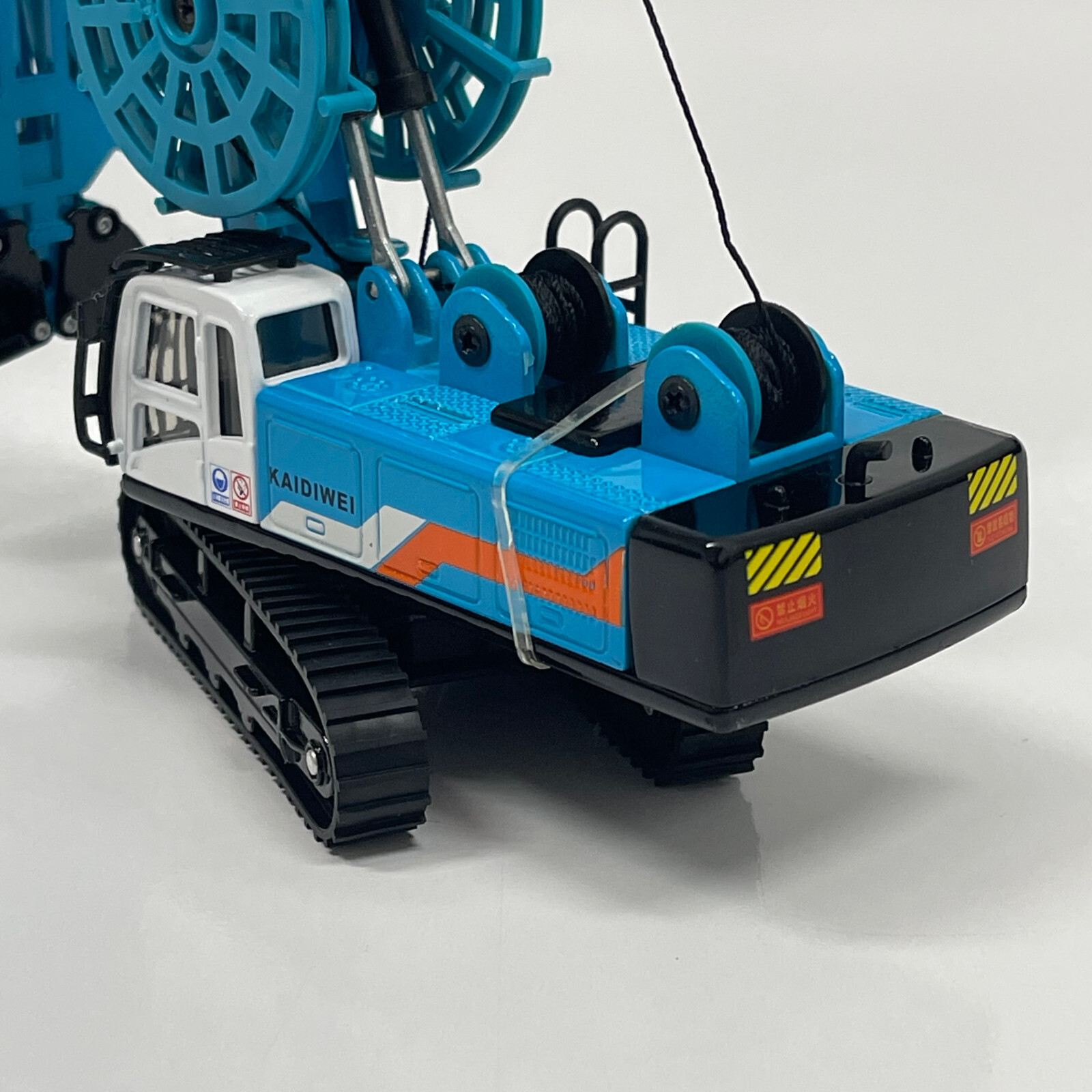 Die Cast 1:64 Scale Crawler Mounted Trenching Machine Construction Replica Model
