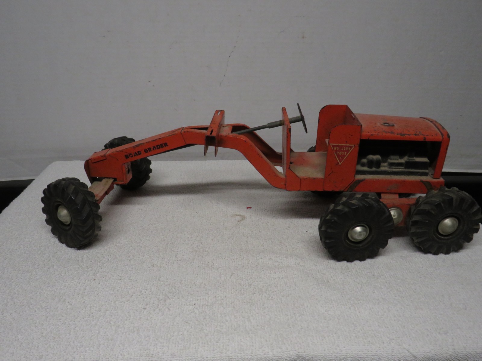 Vintage 1950’s Orange Nylint Toys Road Grader Pressed Steel Construction Vehicle