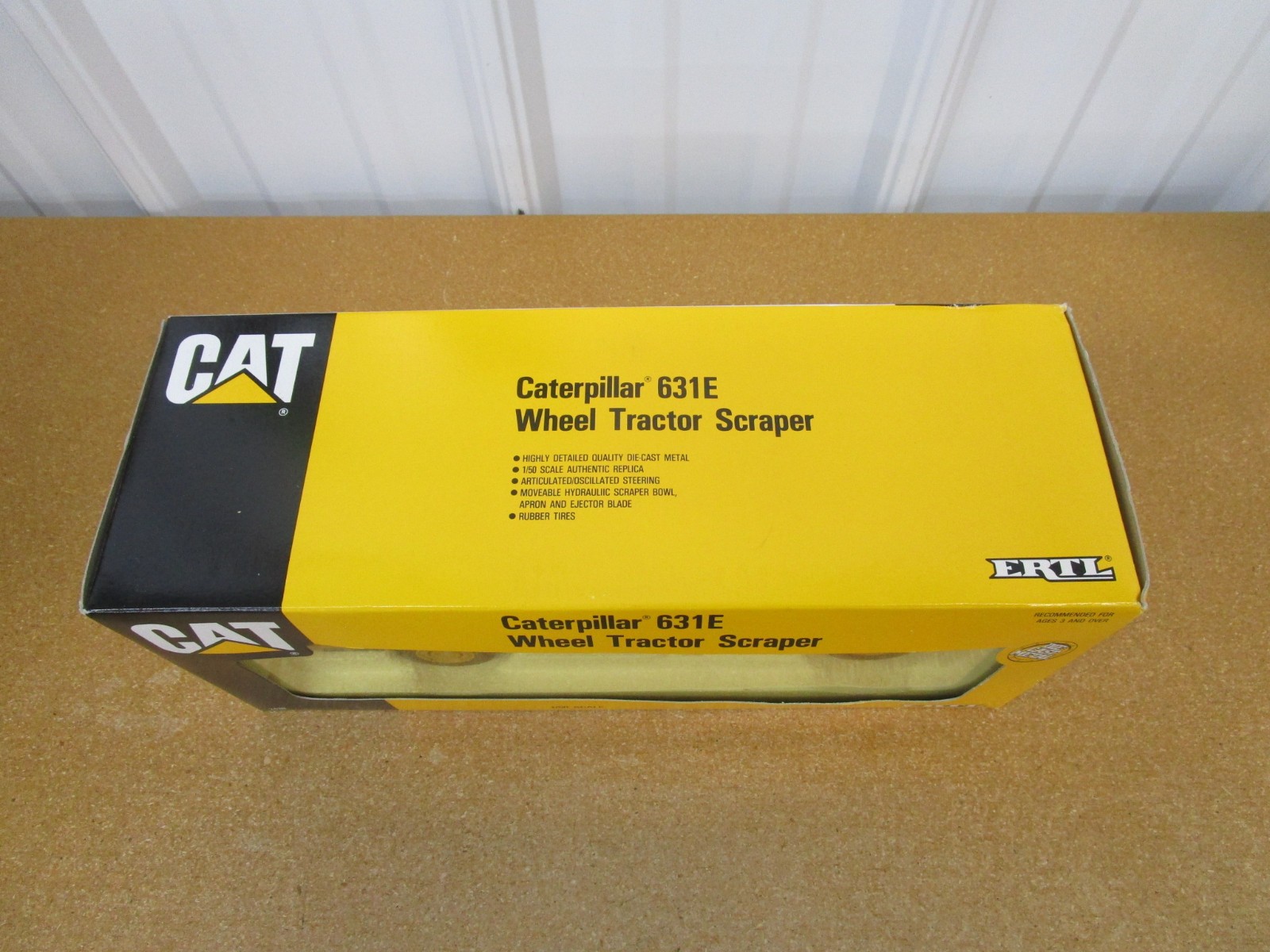CAT 631E Scraper Wheel tractor ERTL 1/50 construction diecast Caterpillar Z