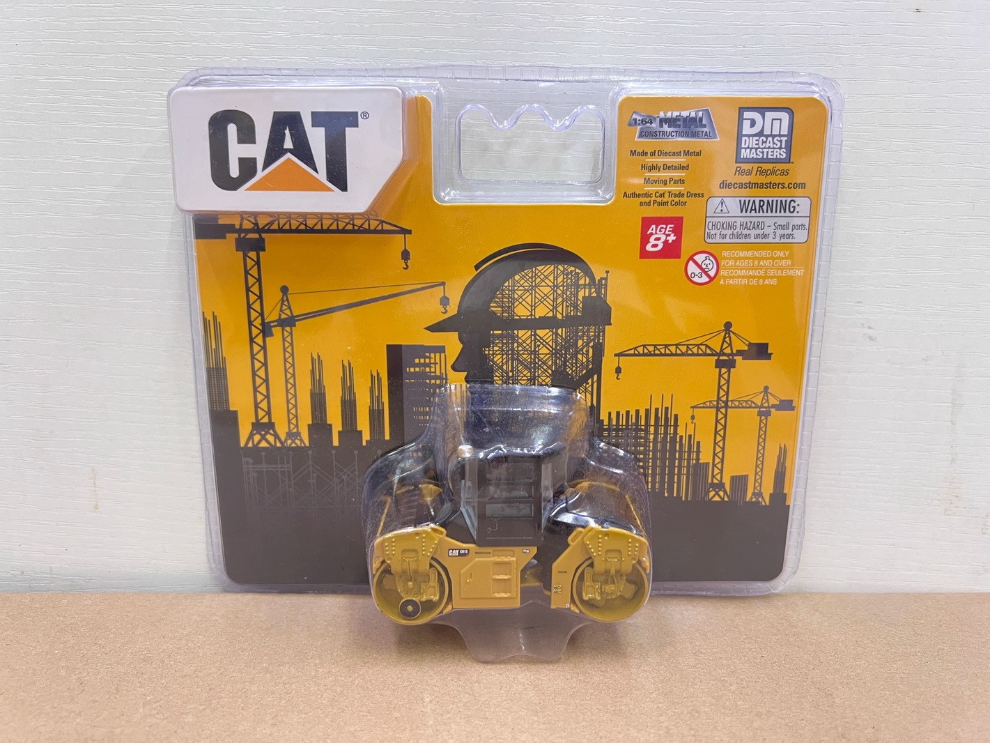 DM 1/64 Scale Cat CB-13 Tandem Vibratory Roller Diecast Model Toy 84641CS