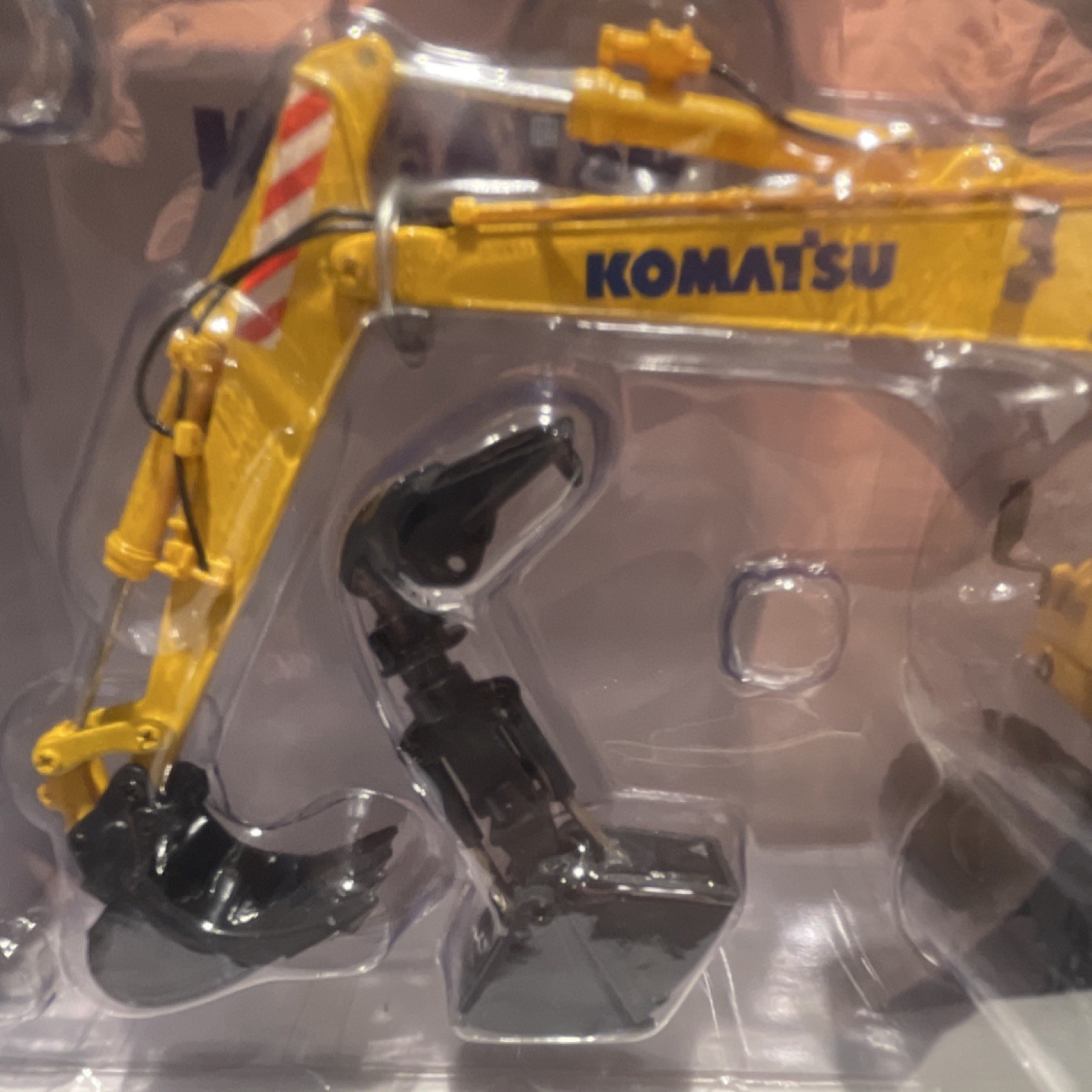 Komatsu PW148-11 Excavator Diecast Model 1:50 Scale Yellow Black Unopened Box