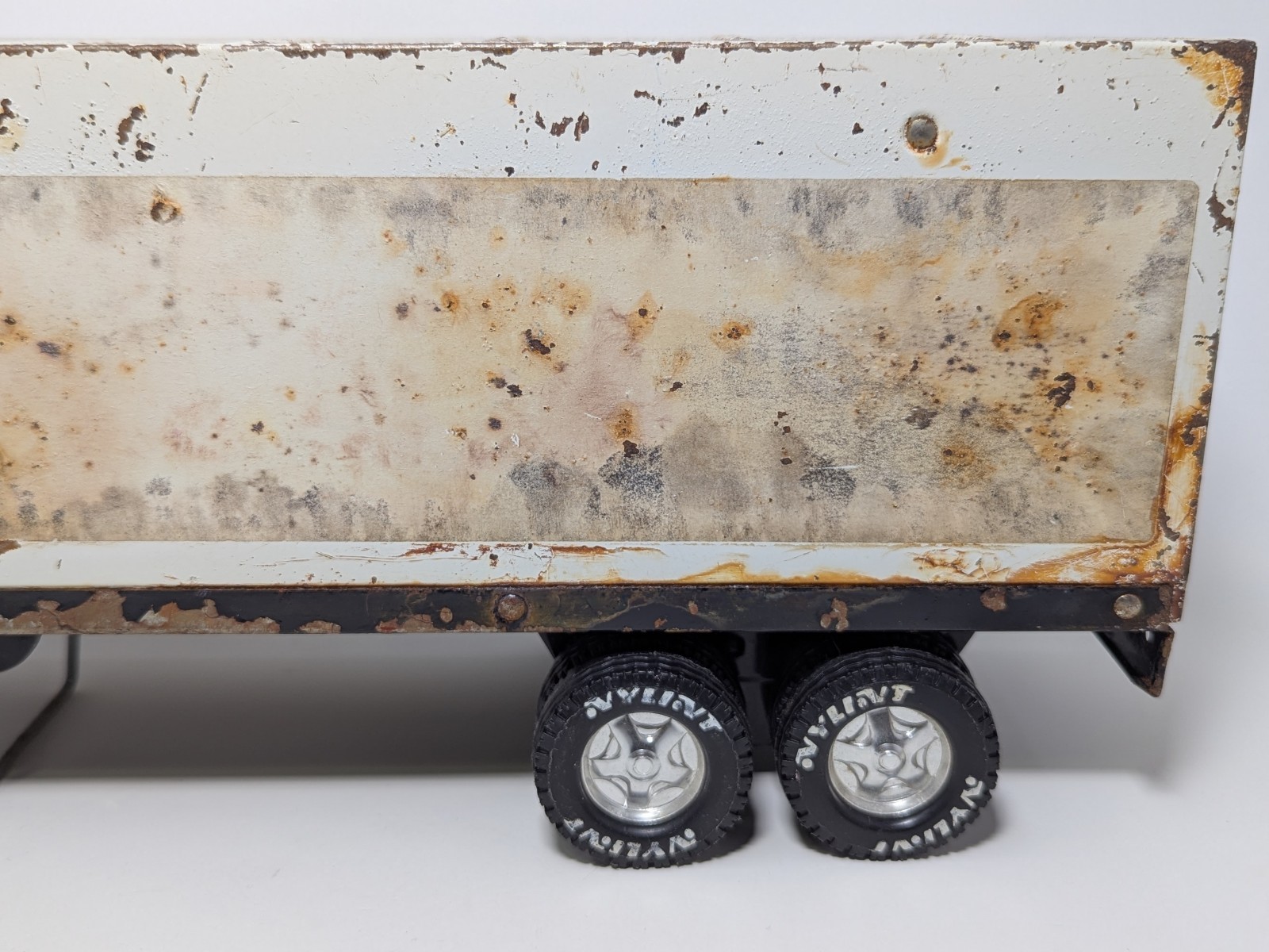 1970’s Nylint 17″ Container Carrier Transport Trailer, Pressed Steel