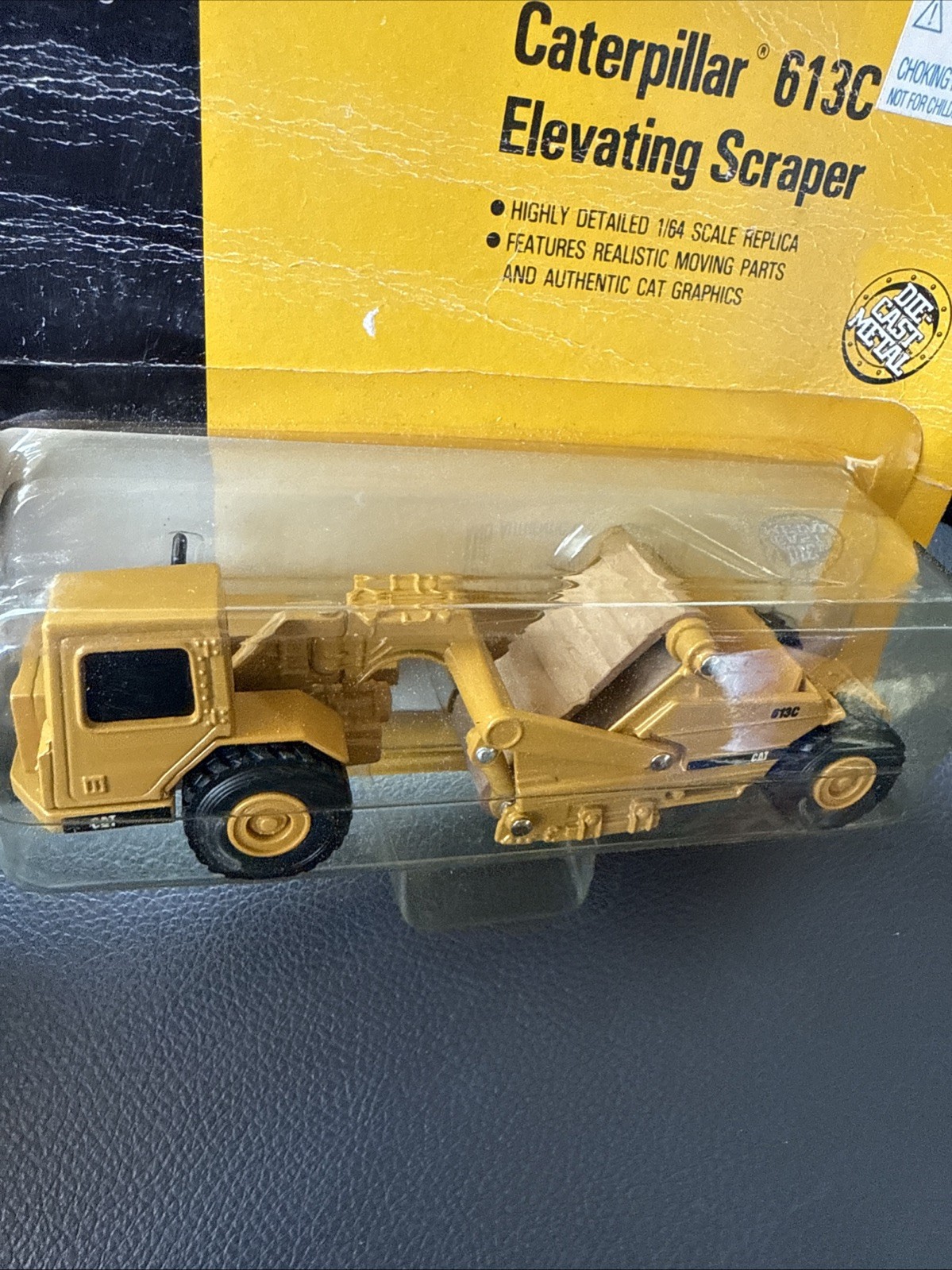 VTG 1994 Ertl Caterpillar 613C Elevating Scraper 1/64 Scale Die Cast