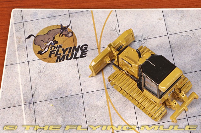 Diecast Masters 1:50 D5K2 Bulldozer