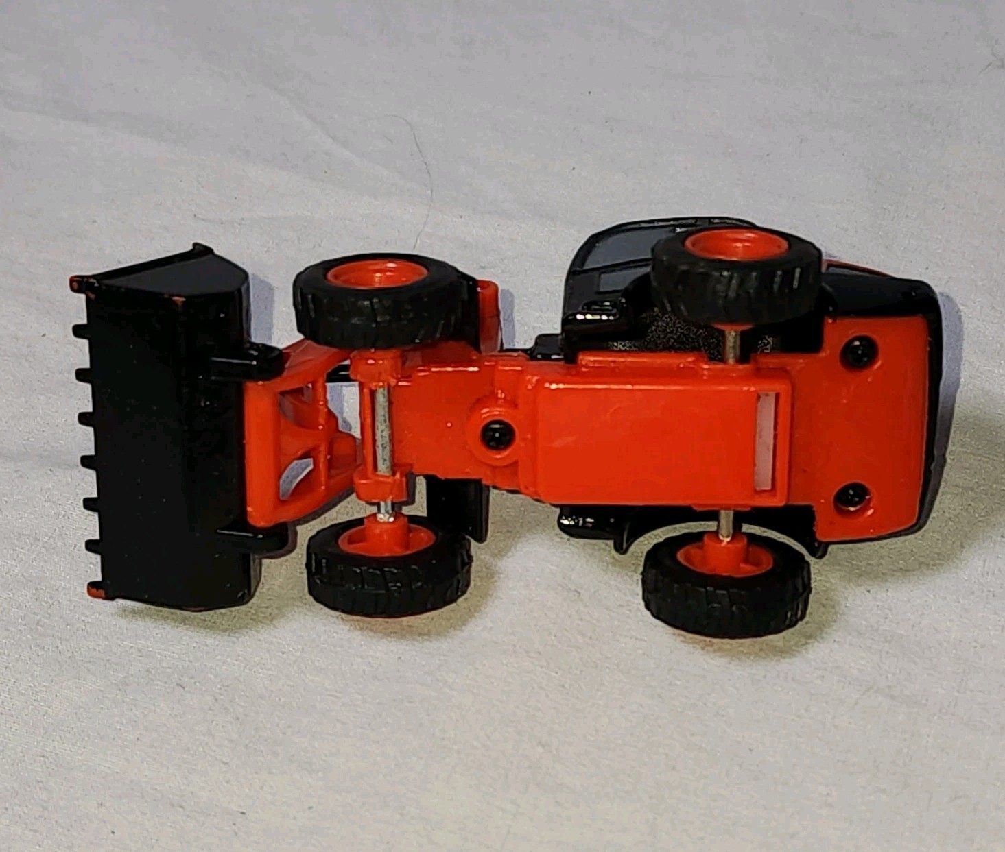 Kubota Pull-back R630 Wheel Loader Mini Toy 4” Model Replica Red