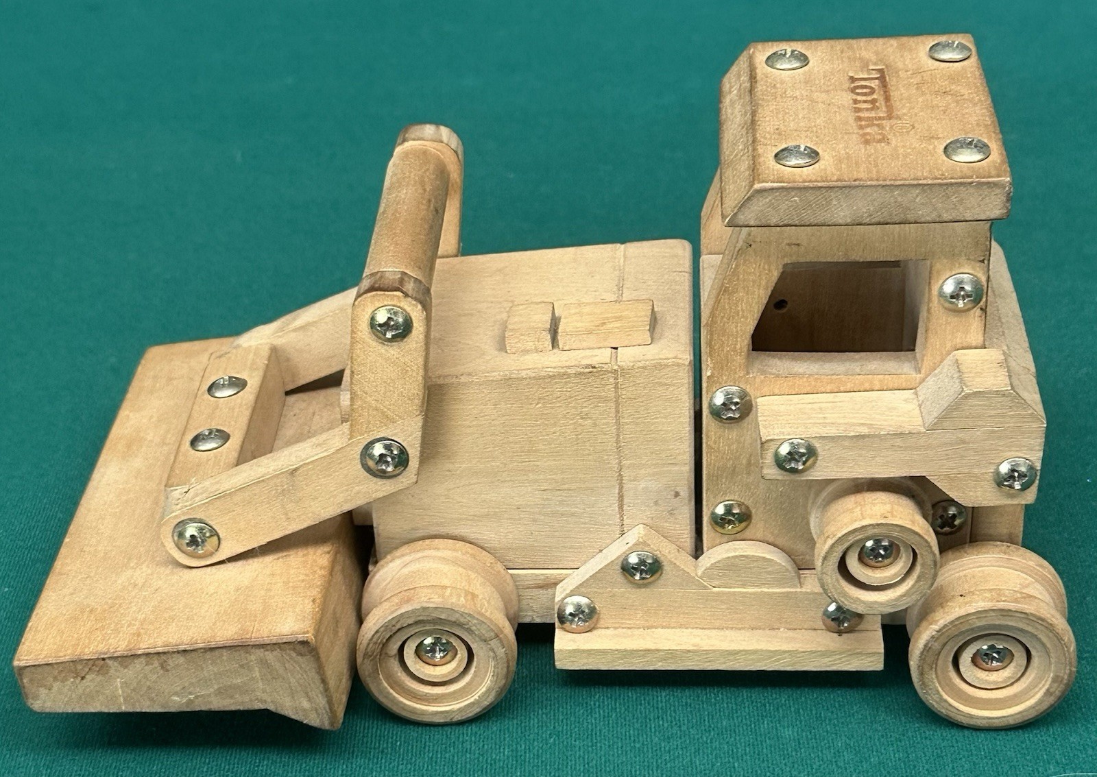 Tonka Wooden Bulldozer Toy Heavy Duty Machinery 8” No rubber tracks