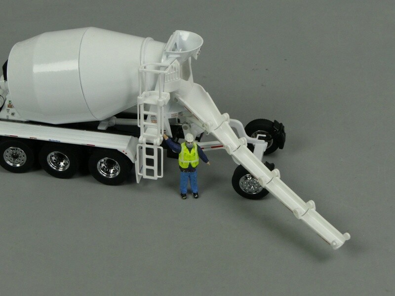1/50 DM T880SFFA MC Cement Mixer Truck Construction Machine Diecast Model Gift