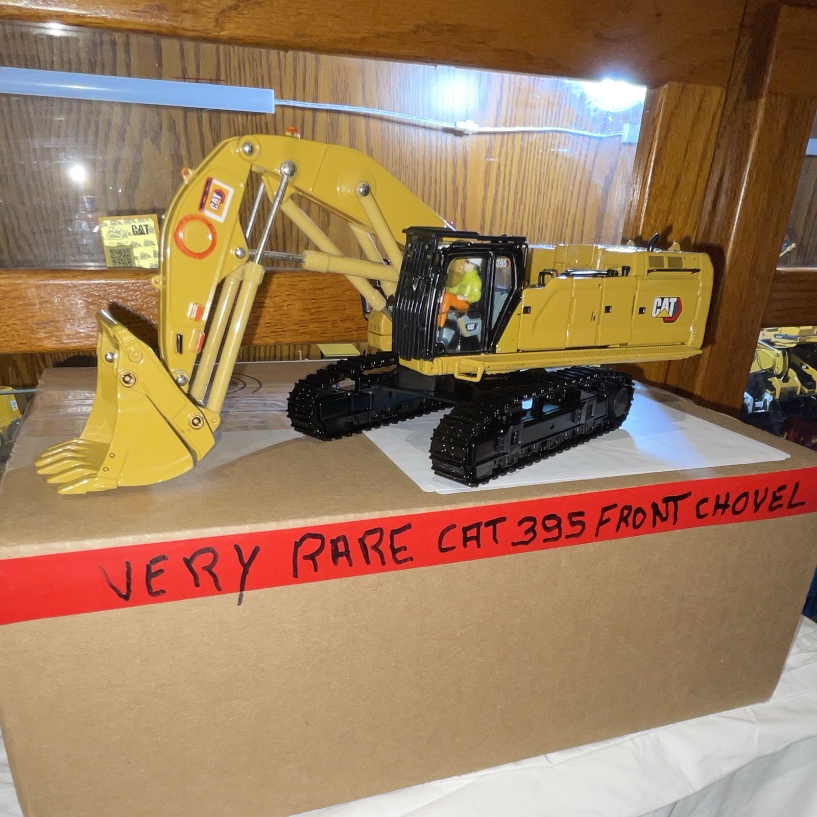 CAT 395 Front Shovel Tracked Excavator Diecast Model Yellow Black