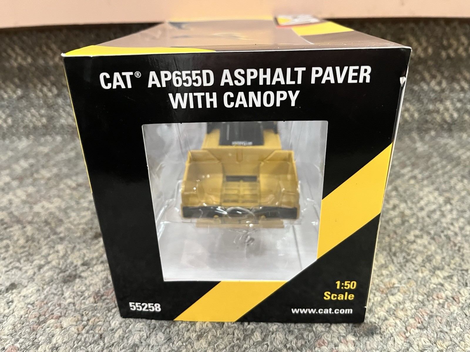 * NORSCOT #55258 1/50 CAT CATERPILLAR AP655D ASPHALT PAVER NEW IN SEALED BOX *ST