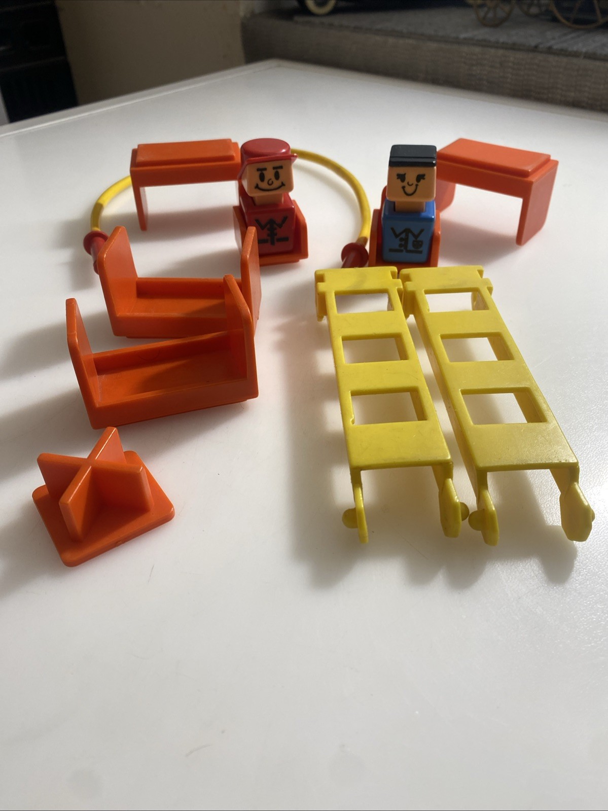 VTG Fisher Price 1973 Playskool Rescue Center Accessories ONLY NO BLDG 470 zad