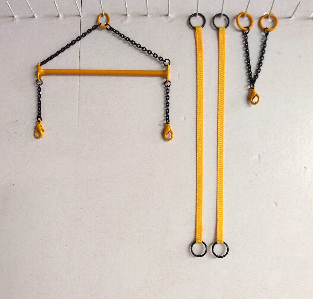 2.5″ Spreader Bar Straps, Siamese Hook Adapter. Authentic Liebherr Yellow 1/87th