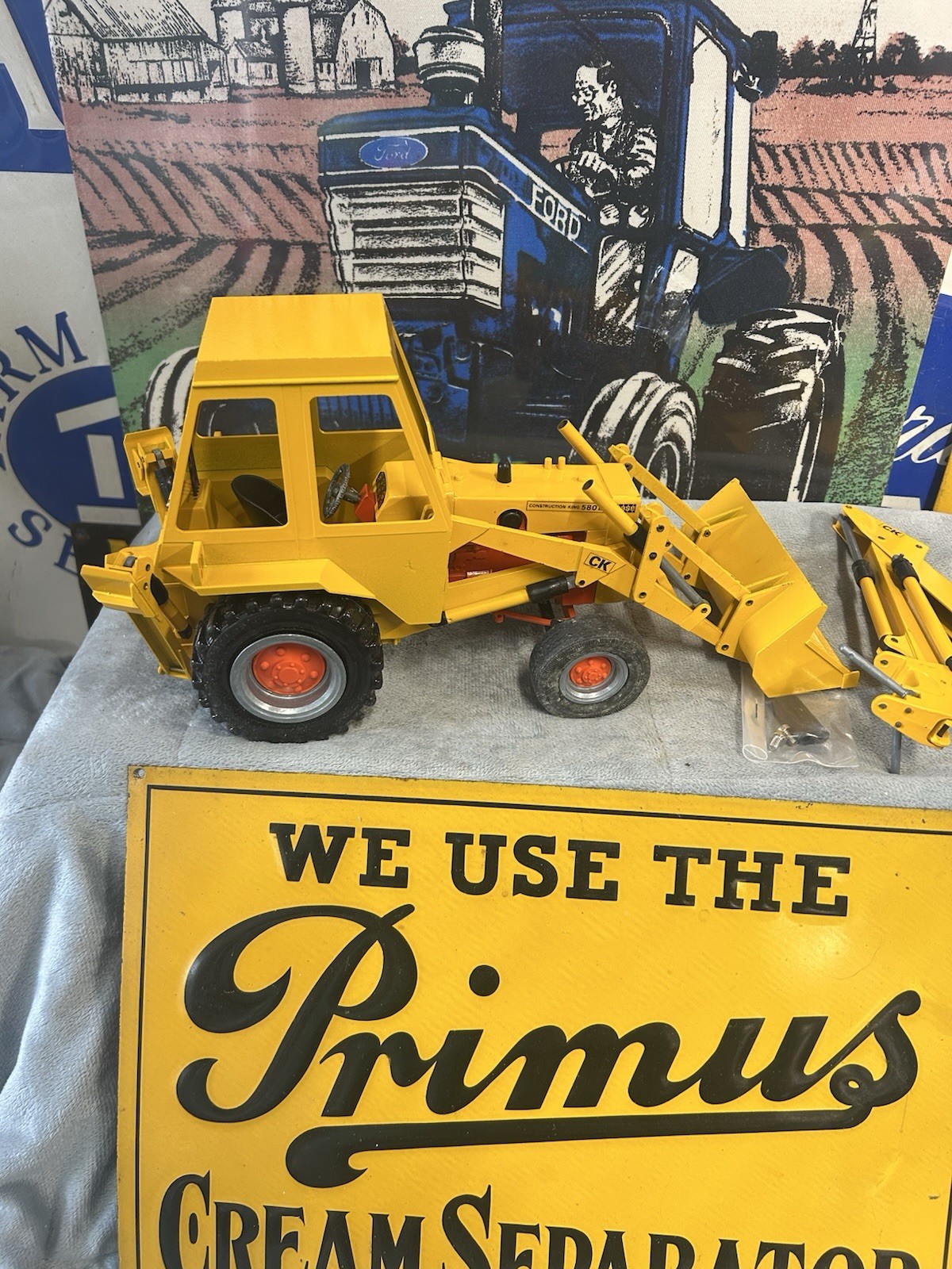 VTG Case 580B Construction King Backhoe 1/16 – Gescha – W. Germany