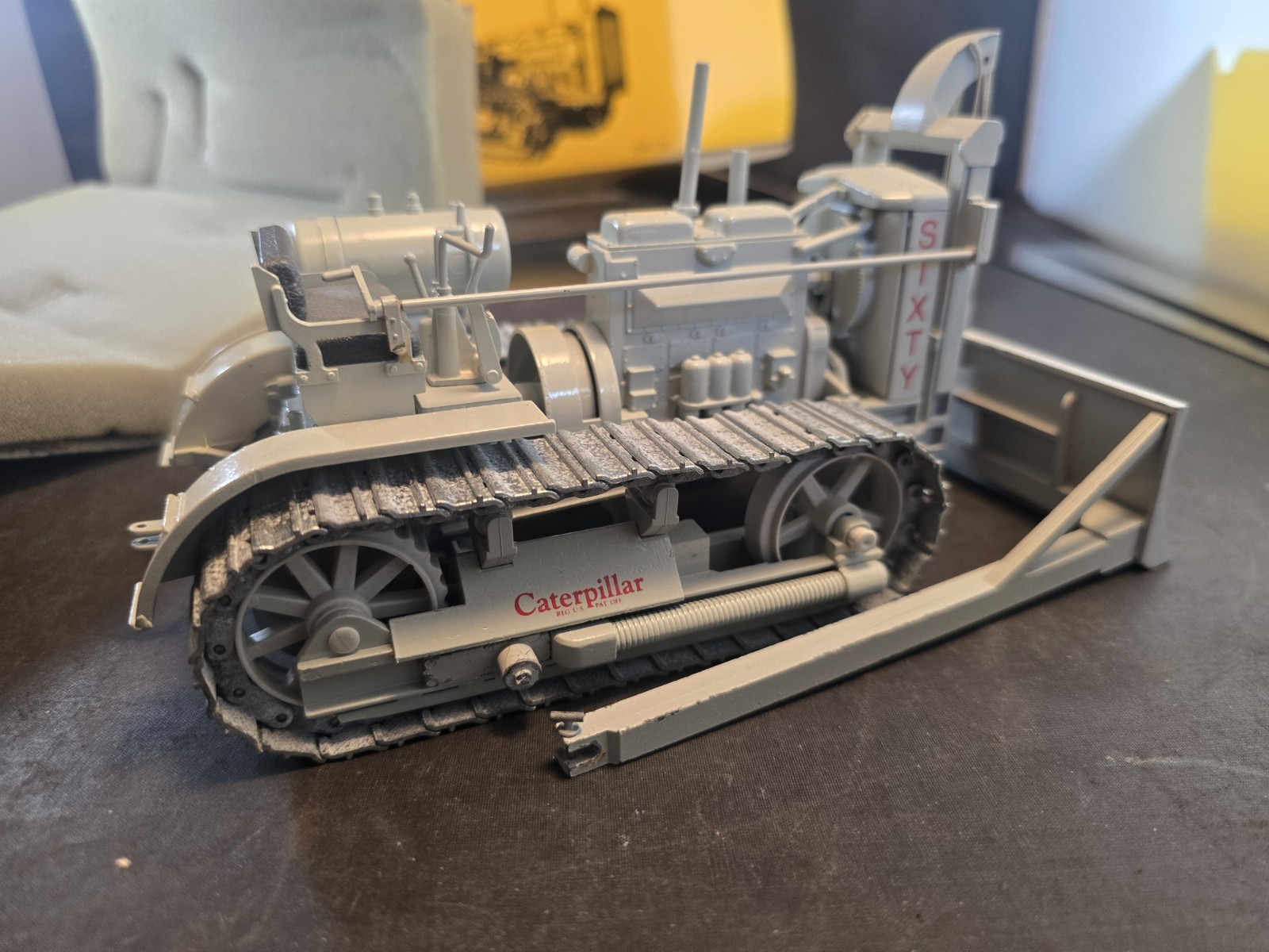 CONRAD 1:25 CAT 1931 MODEL SIXTY DIESEL CRAWLER w/custom Front Cable Blade Mode