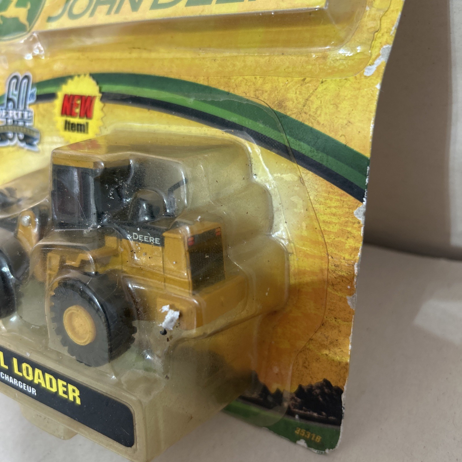 ERTL John Deere Diecast Construction Equipment – Wheel Loader – NIP – box 1