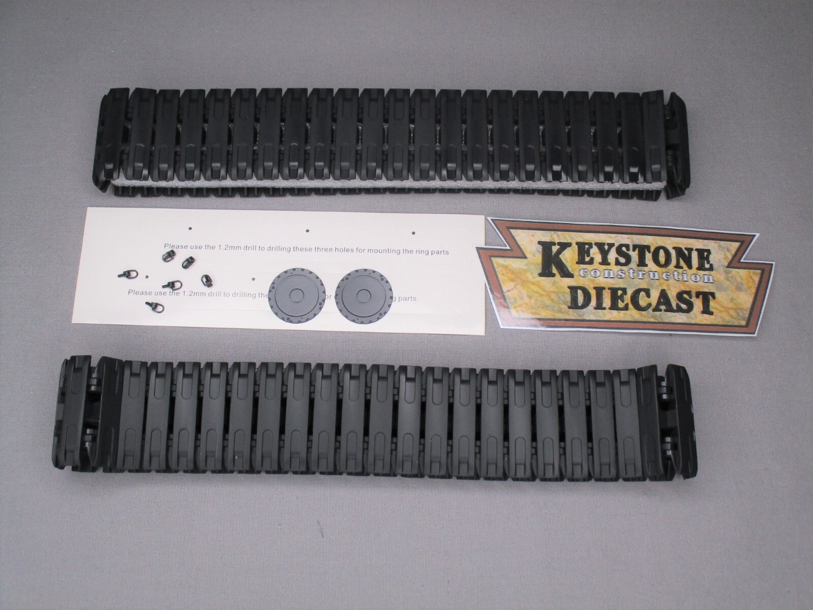 YCC Cat 6090 Replacement Front Shovel Metal Tracks 1/48 – 1/50 scale YC526 New