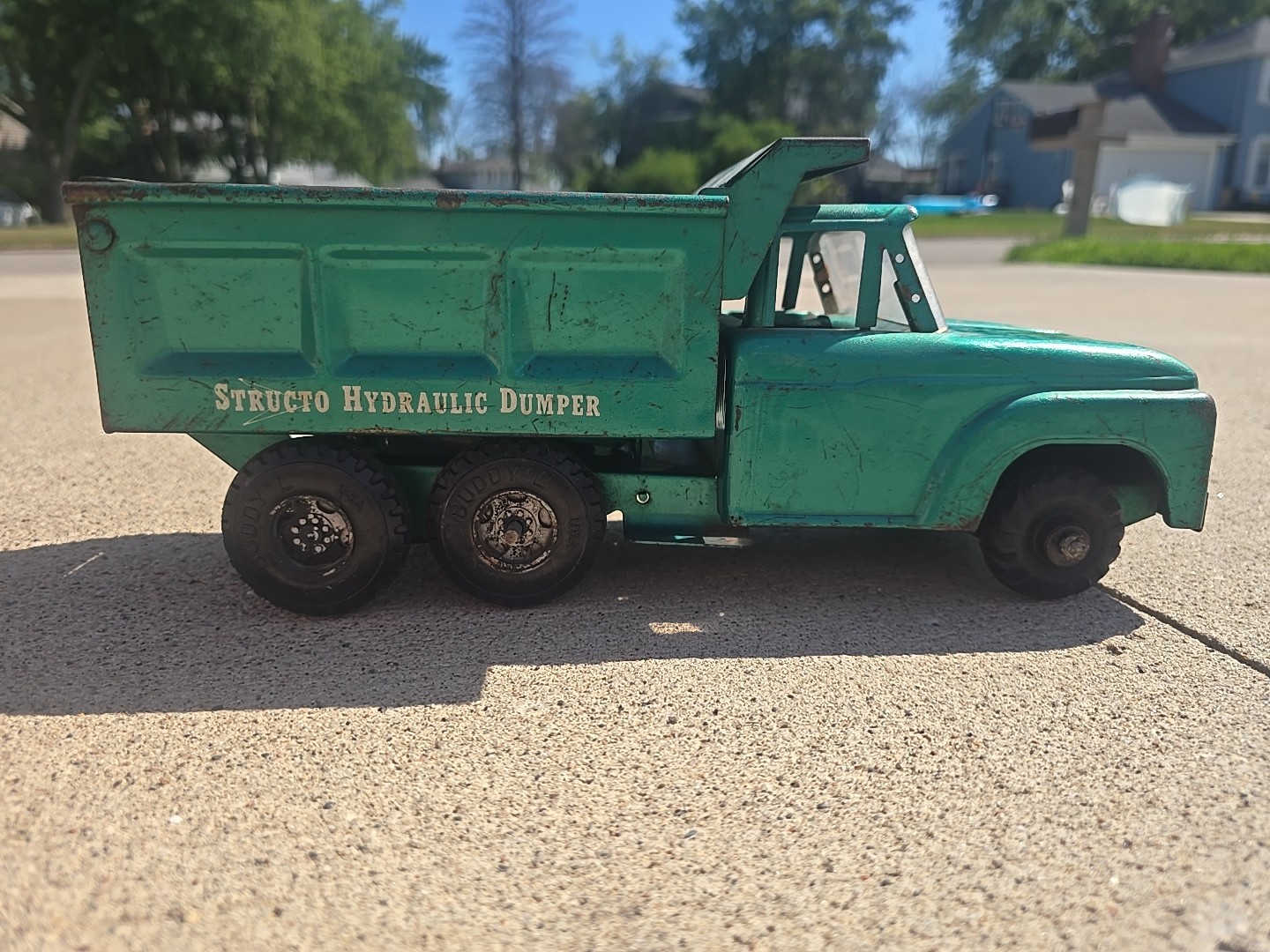 structo hydraulic dumper